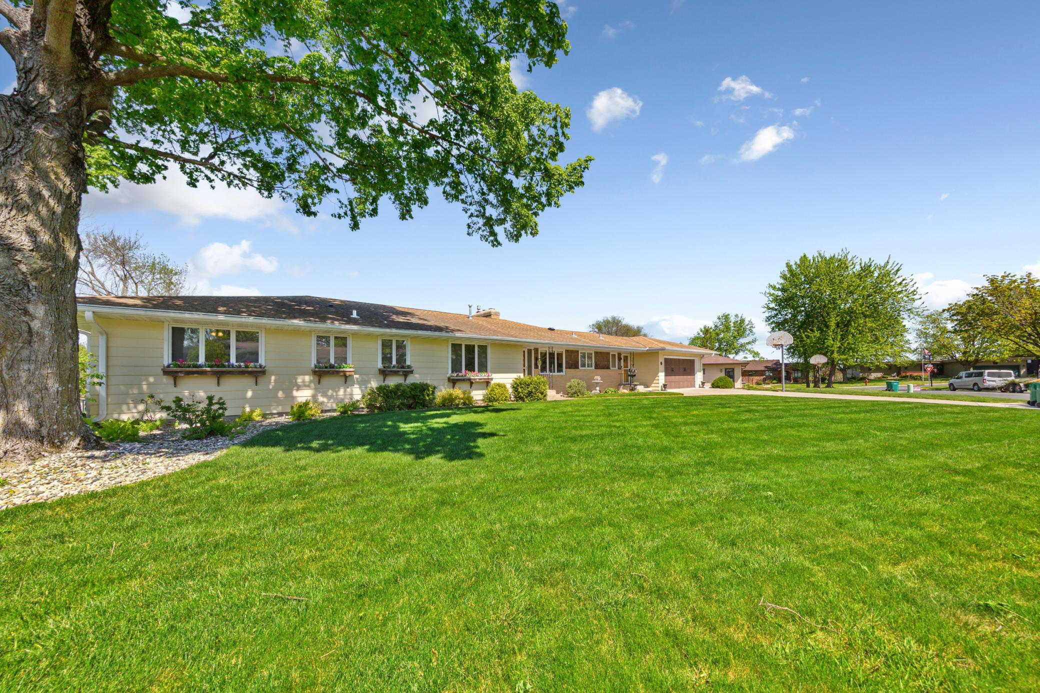 View of Residential at 808 Hillcrest Drive, Montgomery MN 56069, Montgomery (40 of 55) - Mike Wilen | Minnesota Team Real Estate