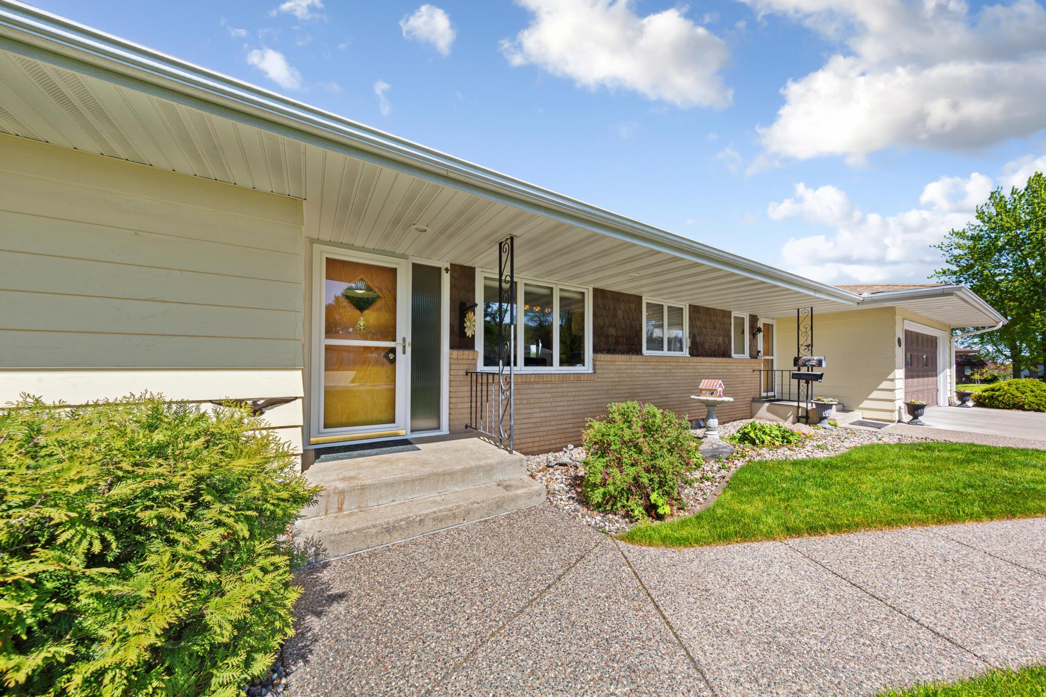 View of Residential at 808 Hillcrest Drive, Montgomery MN 56069, Montgomery (43 of 55) - Mike Wilen | Minnesota Team Real Estate
