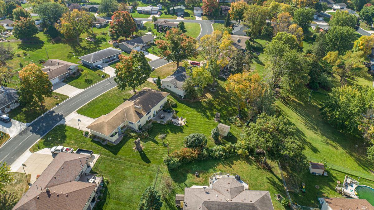View of Residential at 808 Hillcrest Drive, Montgomery MN 56069, Montgomery (53 of 55) - Mike Wilen | Minnesota Team Real Estate