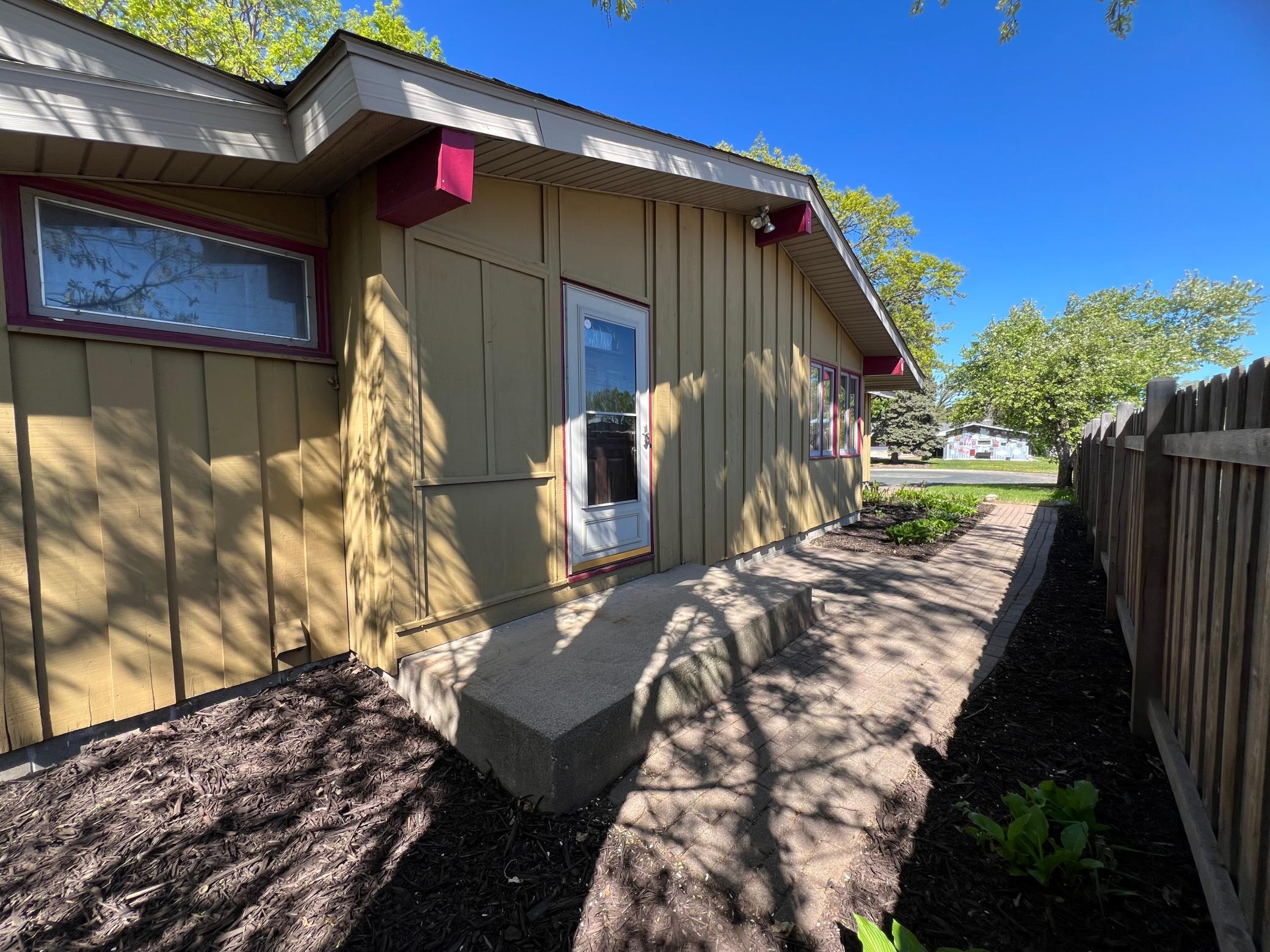 View of Residential at 122 Craig Way, Fridley MN 55432, Fridley (3 of 56) - Mike Wilen | Minnesota Team Real Estate