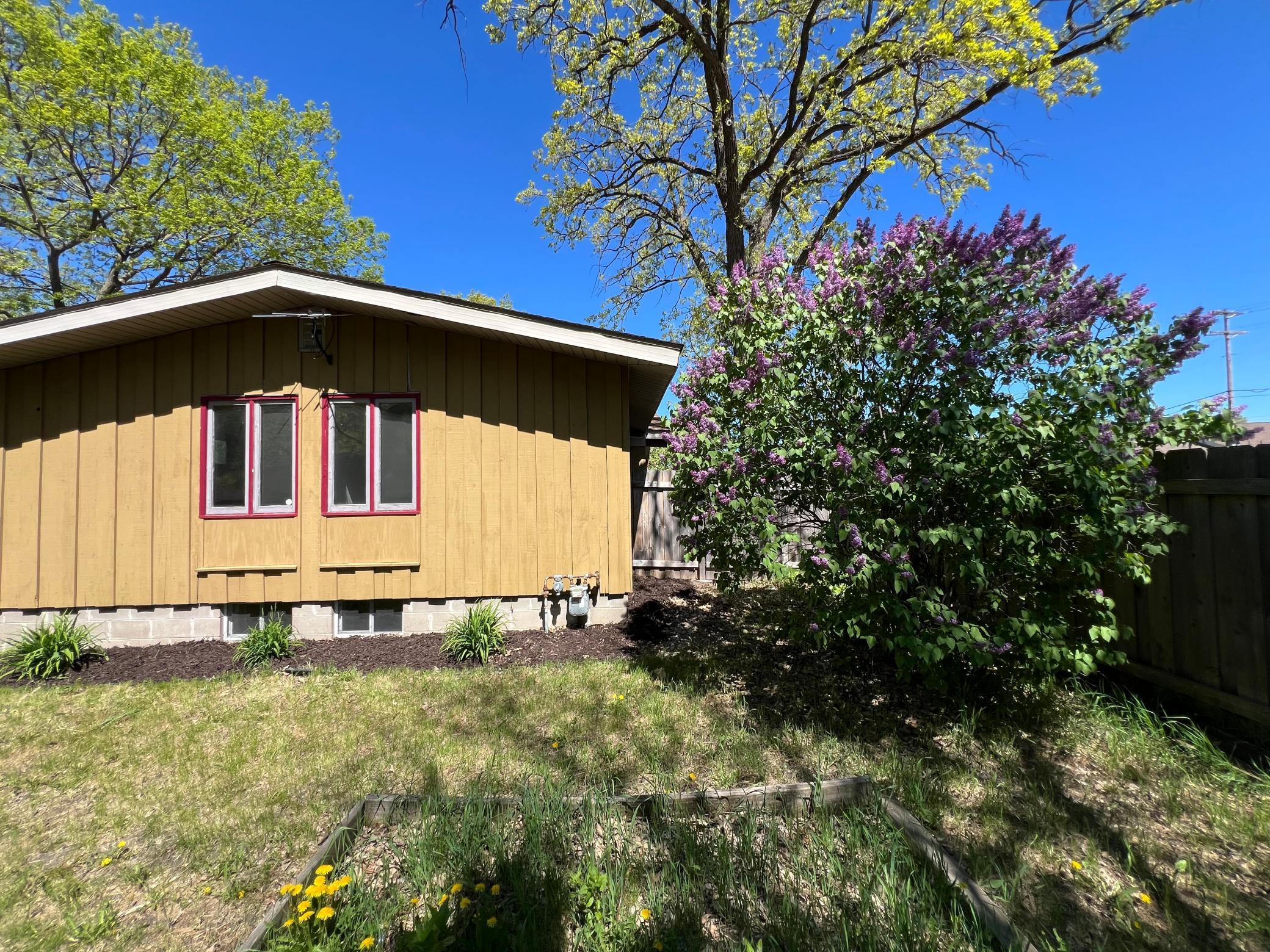 View of Residential at 122 Craig Way, Fridley MN 55432, Fridley (9 of 56) - Mike Wilen | Minnesota Team Real Estate