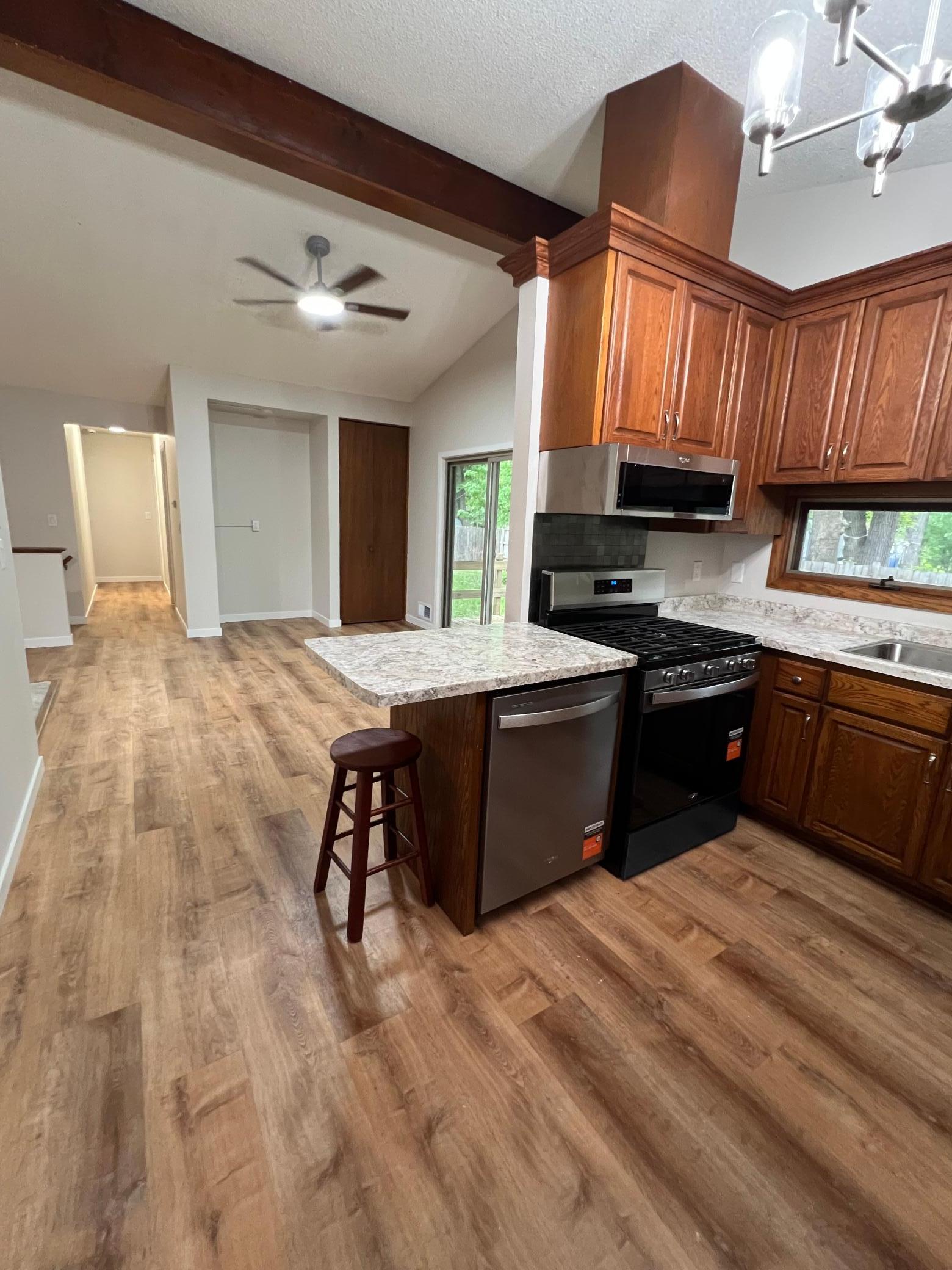 View of Residential at 122 Craig Way, Fridley MN 55432, Fridley (17 of 56) - Mike Wilen | Minnesota Team Real Estate