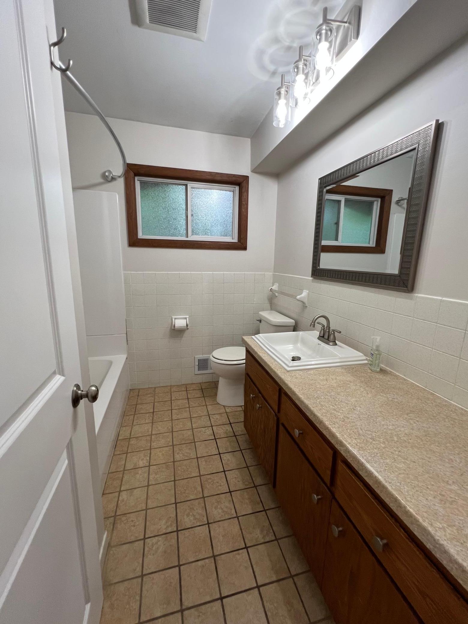 View of Residential at 122 Craig Way, Fridley MN 55432, Fridley (23 of 56) - Mike Wilen | Minnesota Team Real Estate