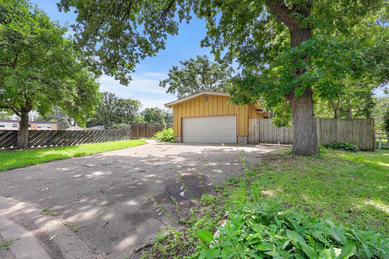 View of Residential at 122 Craig Way, Fridley MN 55432, Fridley (56 of 56) - Mike Wilen | Minnesota Team Real Estate