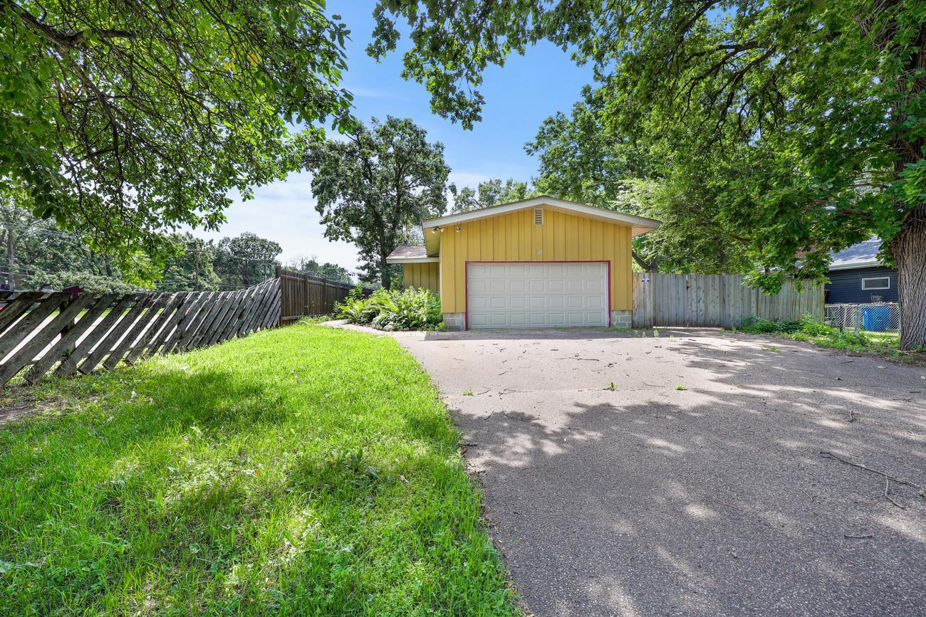 View of Residential at 122 Craig Way, Fridley MN 55432, Fridley (55 of 56) - Mike Wilen | Minnesota Team Real Estate