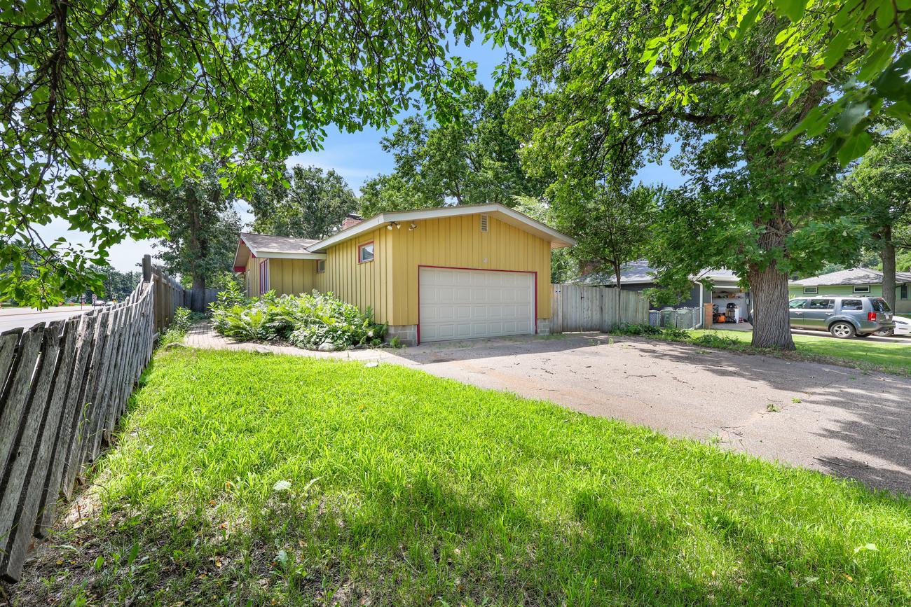View of Residential at 122 Craig Way, Fridley MN 55432, Fridley (54 of 56) - Mike Wilen | Minnesota Team Real Estate