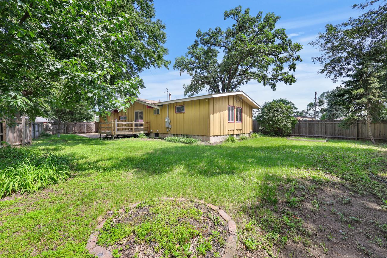 View of Residential at 122 Craig Way, Fridley MN 55432, Fridley (51 of 56) - Mike Wilen | Minnesota Team Real Estate