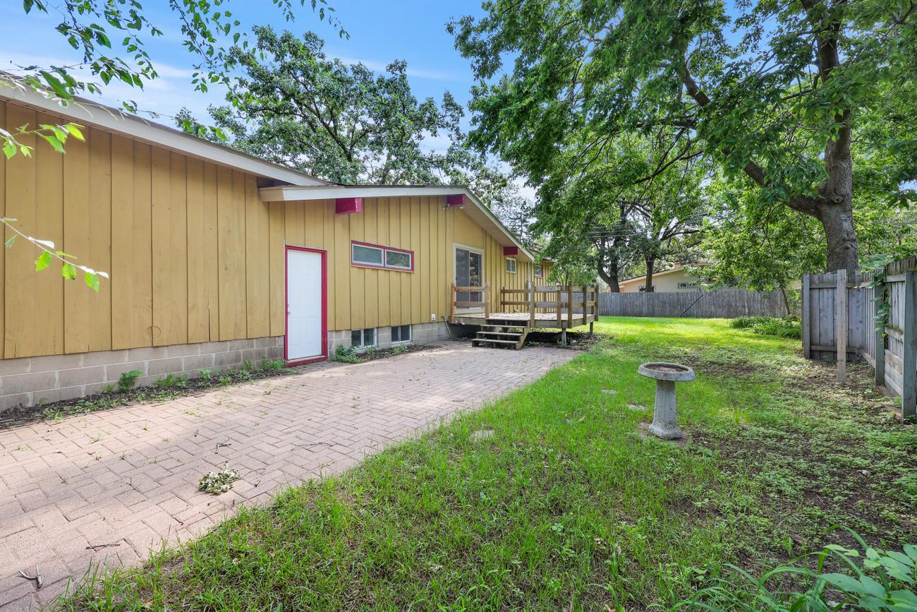 View of Residential at 122 Craig Way, Fridley MN 55432, Fridley (50 of 56) - Mike Wilen | Minnesota Team Real Estate