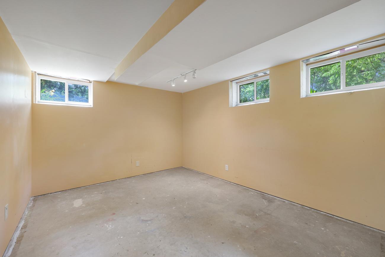 View of Residential at 122 Craig Way, Fridley MN 55432, Fridley (48 of 56) - Mike Wilen | Minnesota Team Real Estate