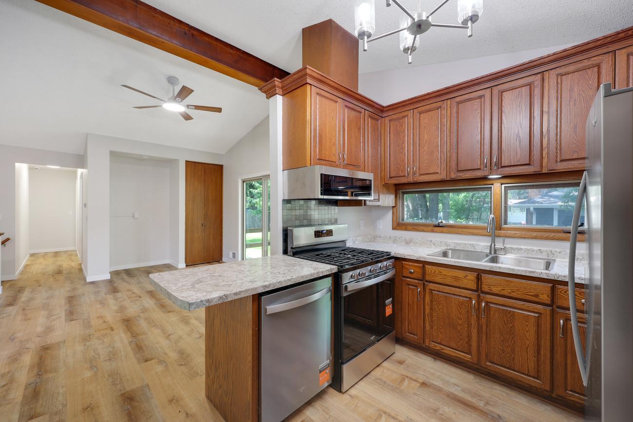 View of Residential at 122 Craig Way, Fridley MN 55432, Fridley (36 of 56) - Mike Wilen | Minnesota Team Real Estate