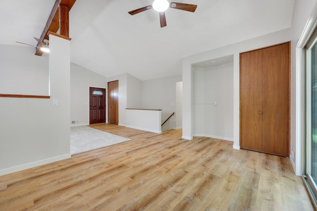 View of Residential at 122 Craig Way, Fridley MN 55432, Fridley (33 of 56) - Mike Wilen | Minnesota Team Real Estate