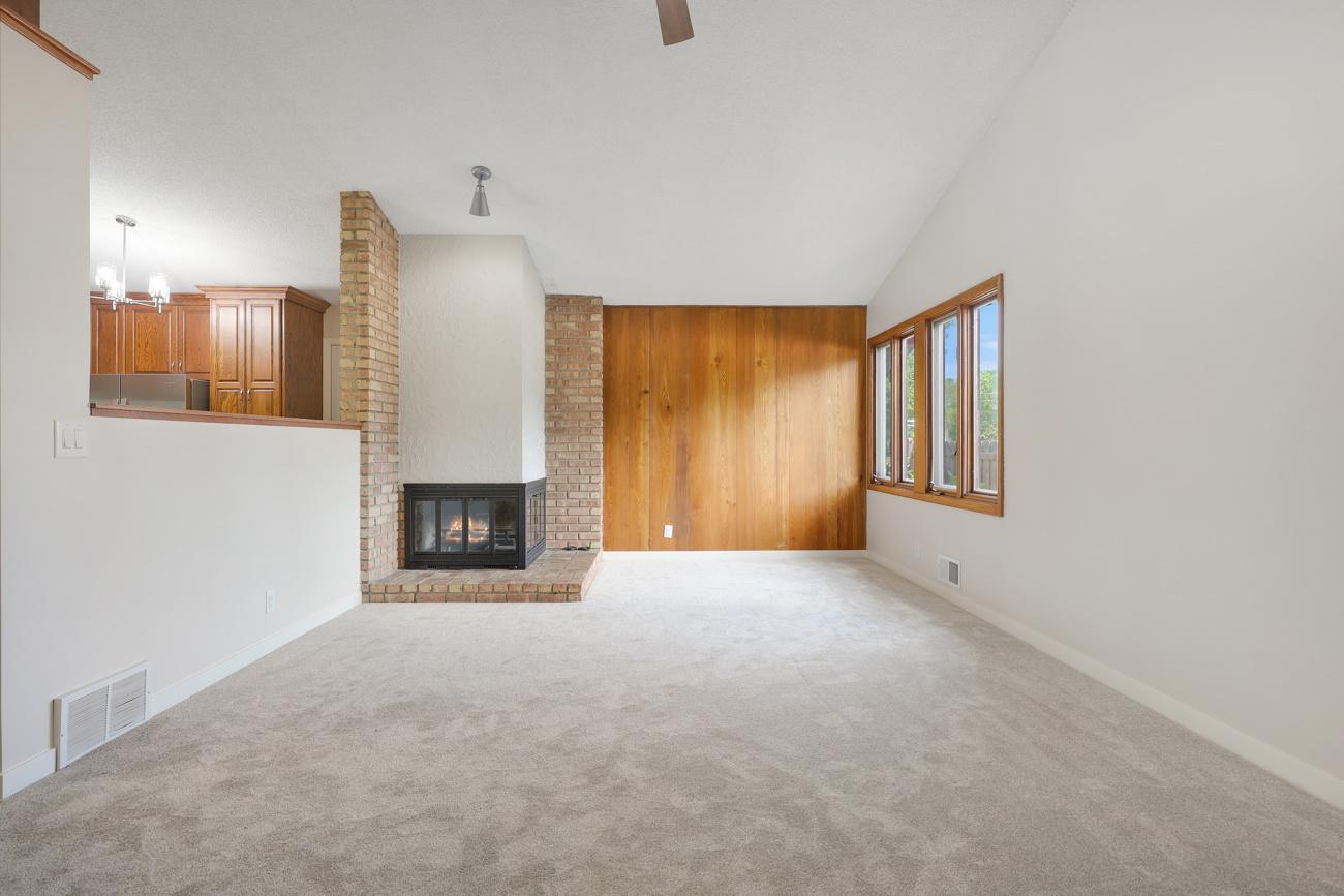 View of Residential at 122 Craig Way, Fridley MN 55432, Fridley (31 of 56) - Mike Wilen | Minnesota Team Real Estate