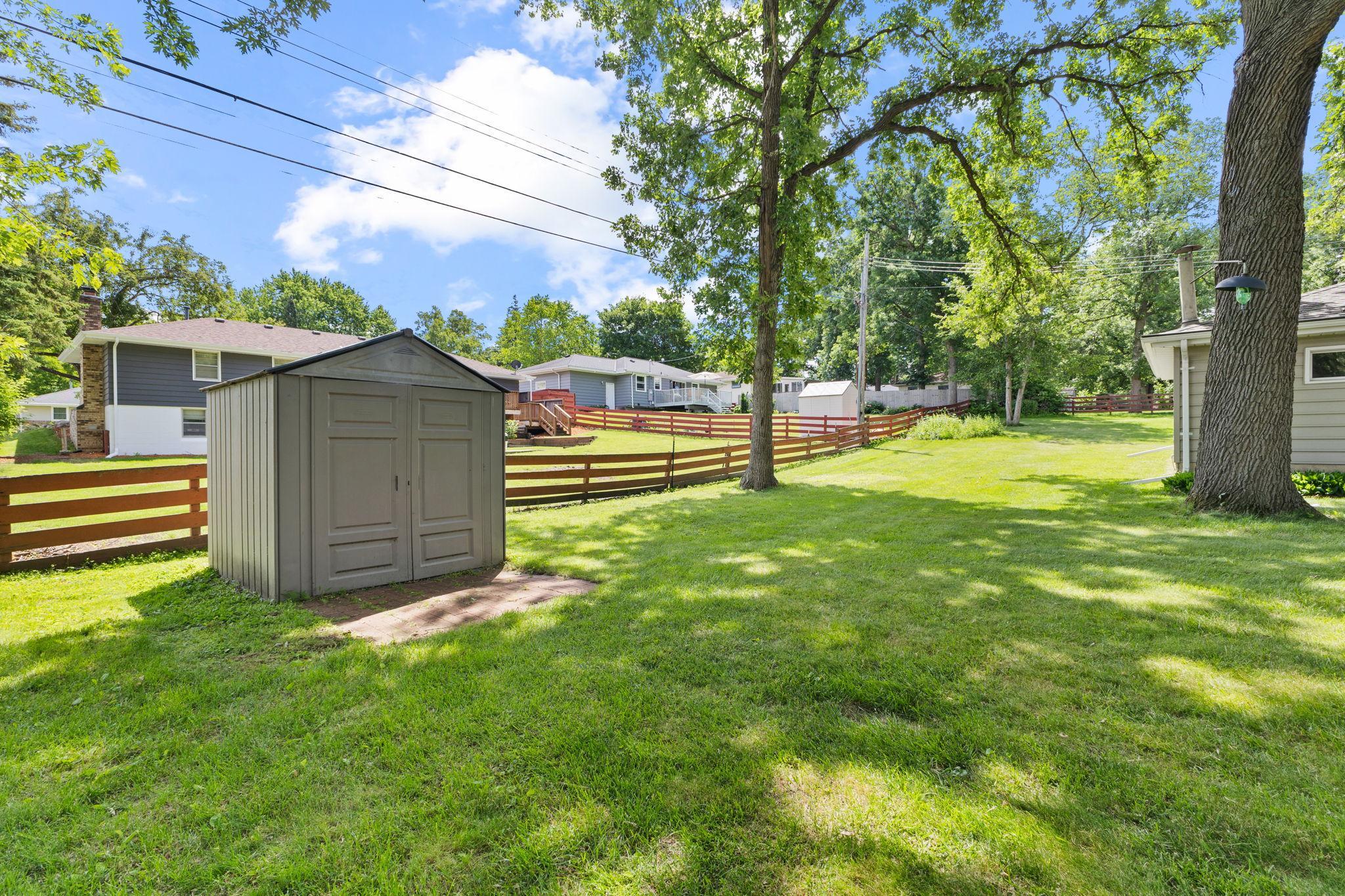 View of Residential at 5956 Ensign Avenue, New Hope MN 55428, New Hope (17 of 22) - Mike Wilen | Minnesota Team Real Estate
