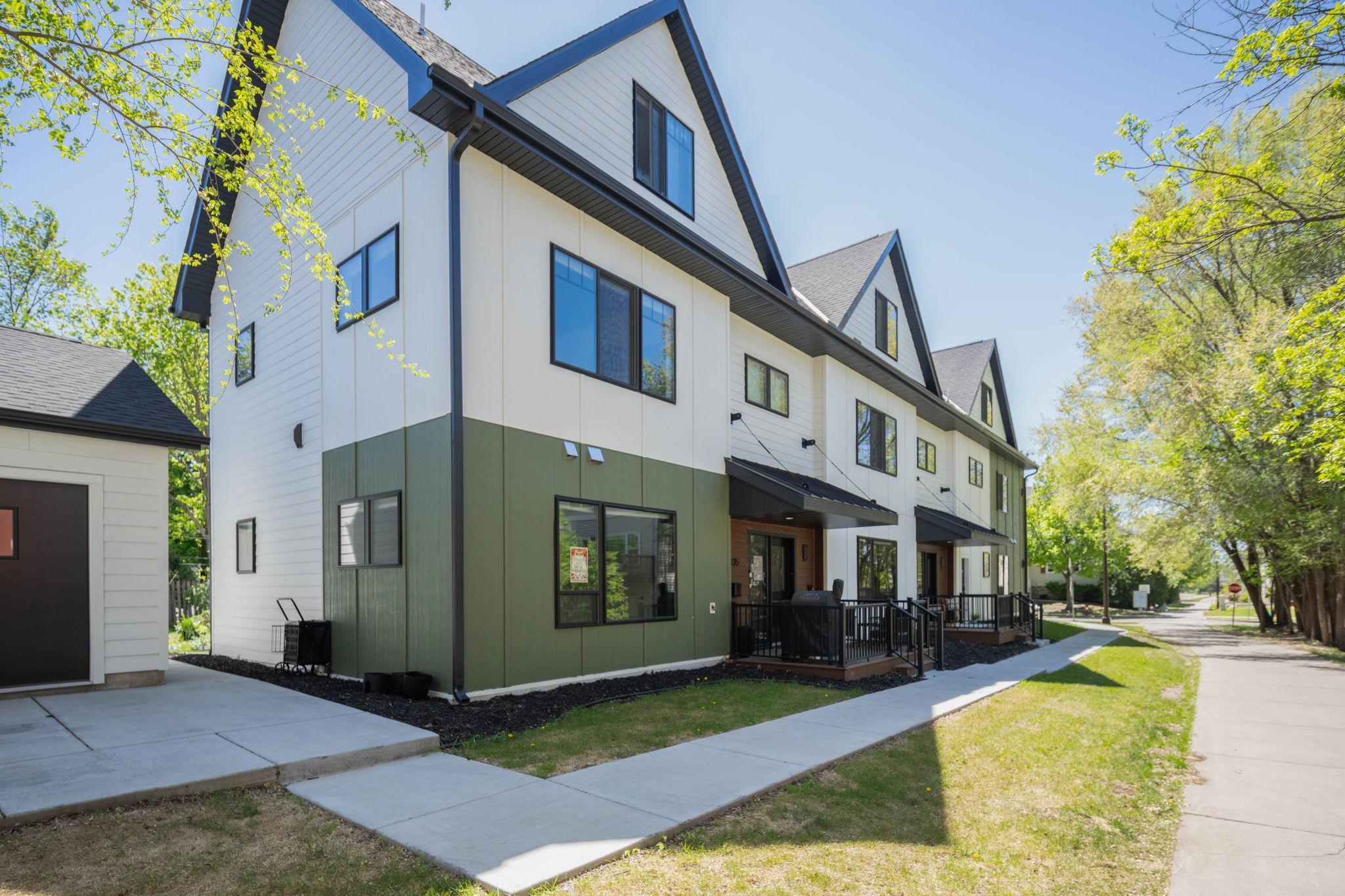 View of Residential at 1733 3rd Street, Minneapolis MN 55413, Minneapolis (45 of 46) - Mike Wilen | Minnesota Team Real Estate