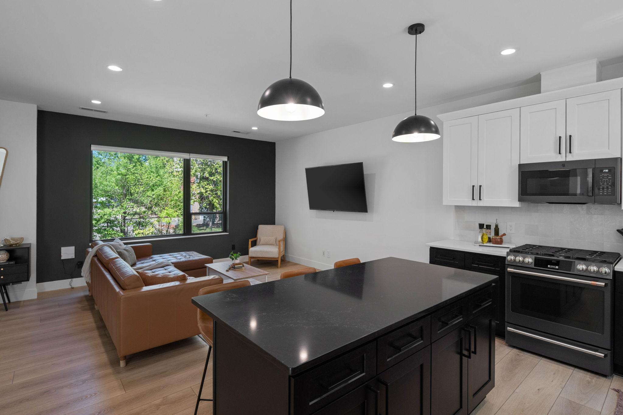 View of Residential at 1733 3rd Street, Minneapolis MN 55413, Minneapolis (13 of 46) - Mike Wilen | Minnesota Team Real Estate
