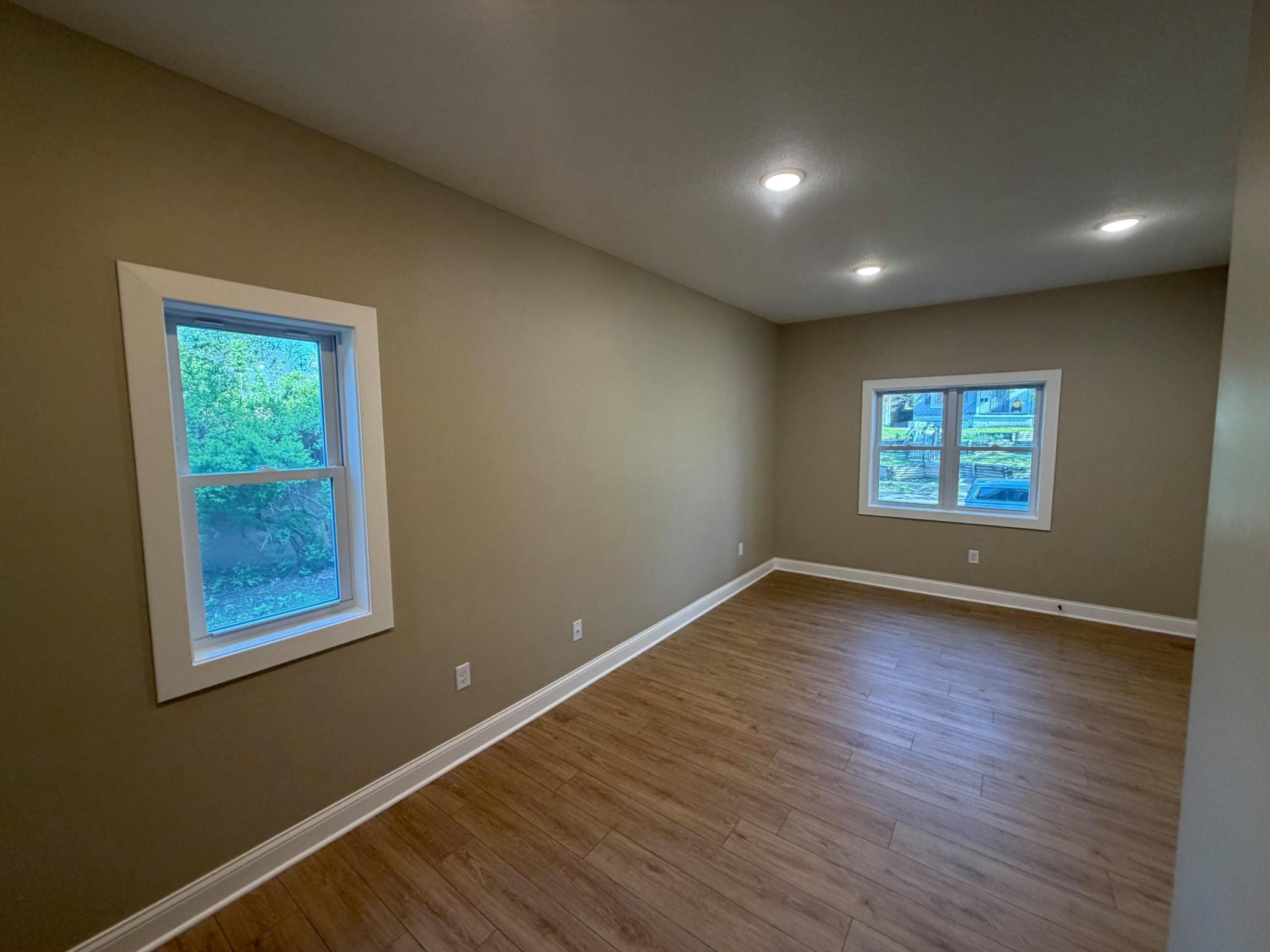 View of Residential Income at 892 4th Street, Saint Paul MN 55106, Saint Paul (7 of 24) - Mike Wilen | Minnesota Team Real Estate