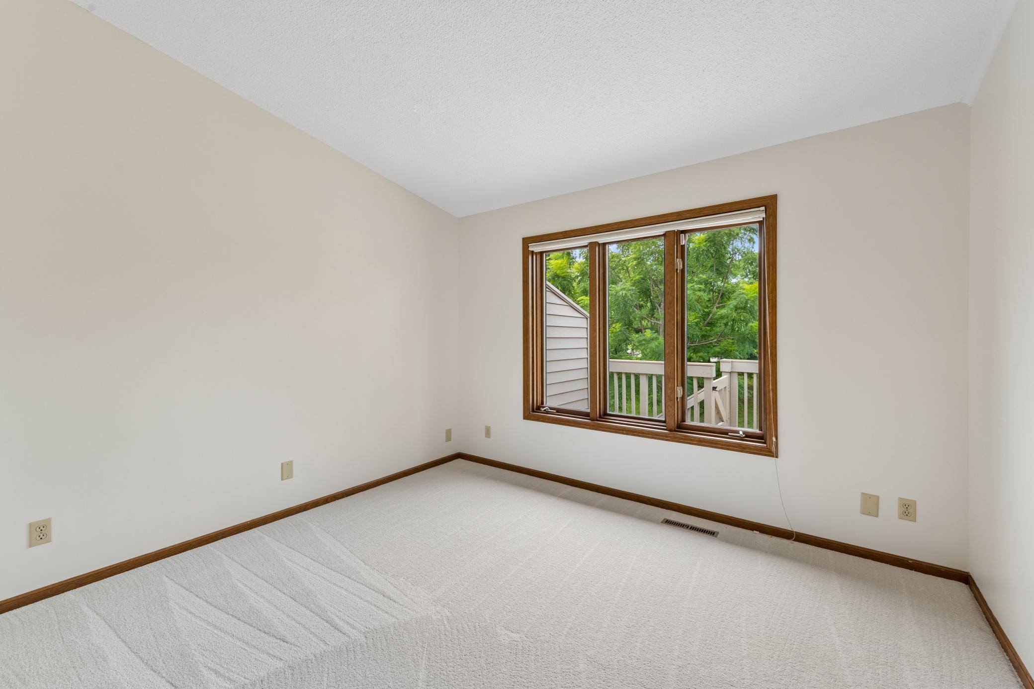 View of Residential at 9526 Woodbridge Road, Bloomington MN 55438, Bloomington (17 of 45) - Mike Wilen | Minnesota Team Real Estate