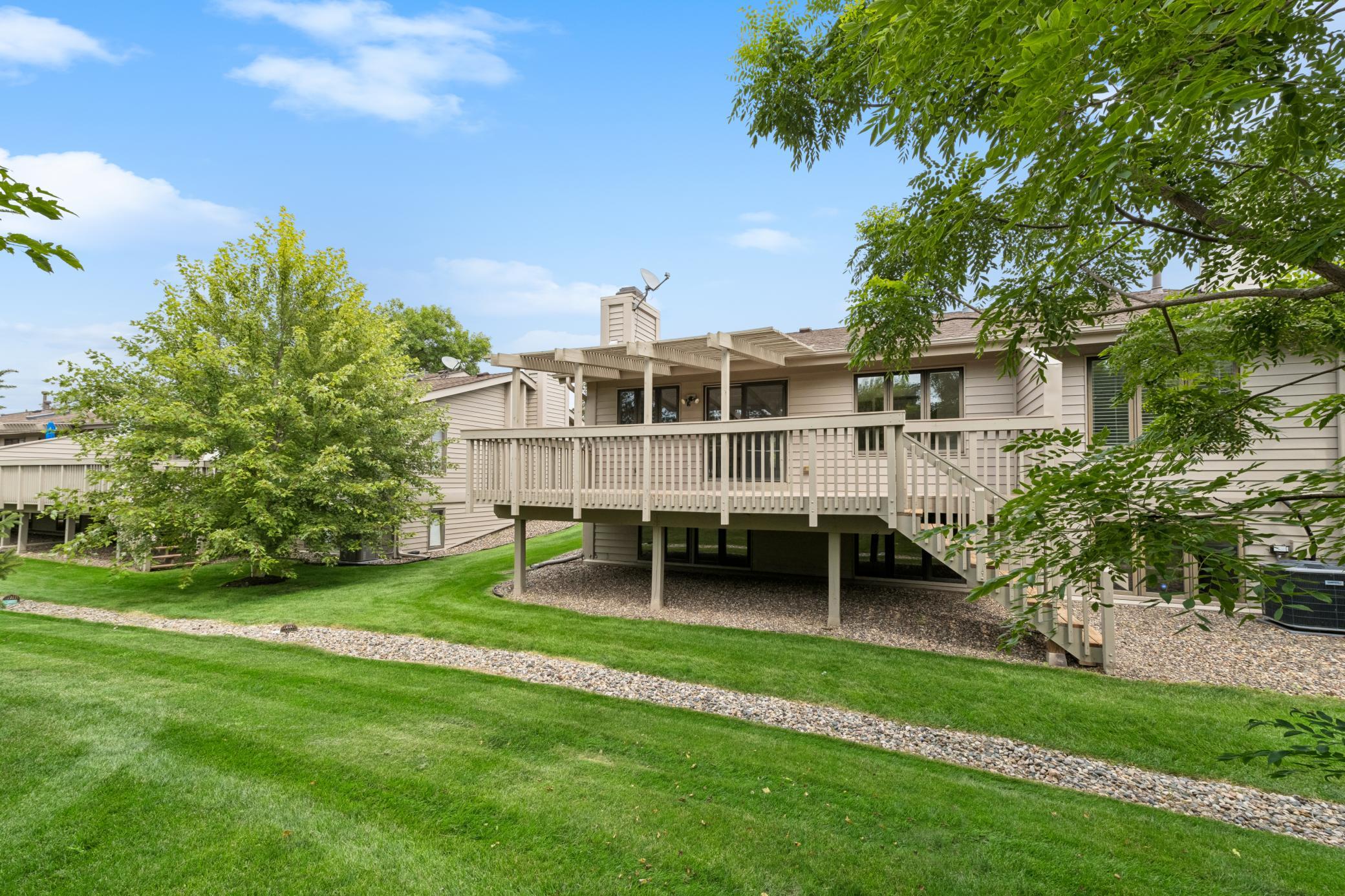 View of Residential at 9526 Woodbridge Road, Bloomington MN 55438, Bloomington (43 of 45) - Mike Wilen | Minnesota Team Real Estate