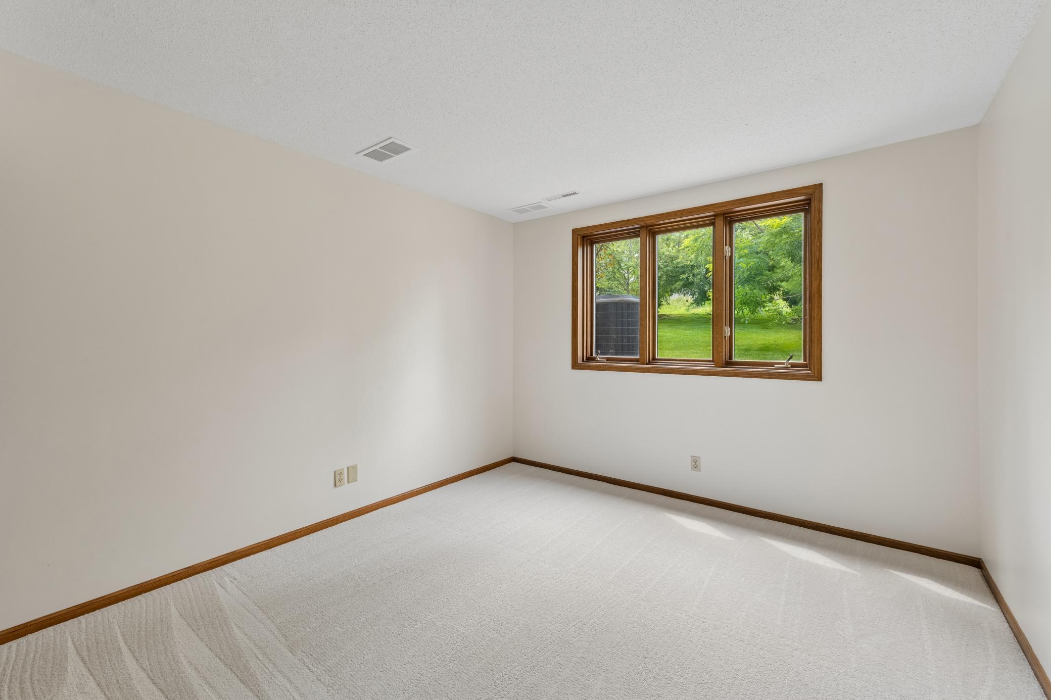 View of Residential at 9526 Woodbridge Road, Bloomington MN 55438, Bloomington (35 of 45) - Mike Wilen | Minnesota Team Real Estate