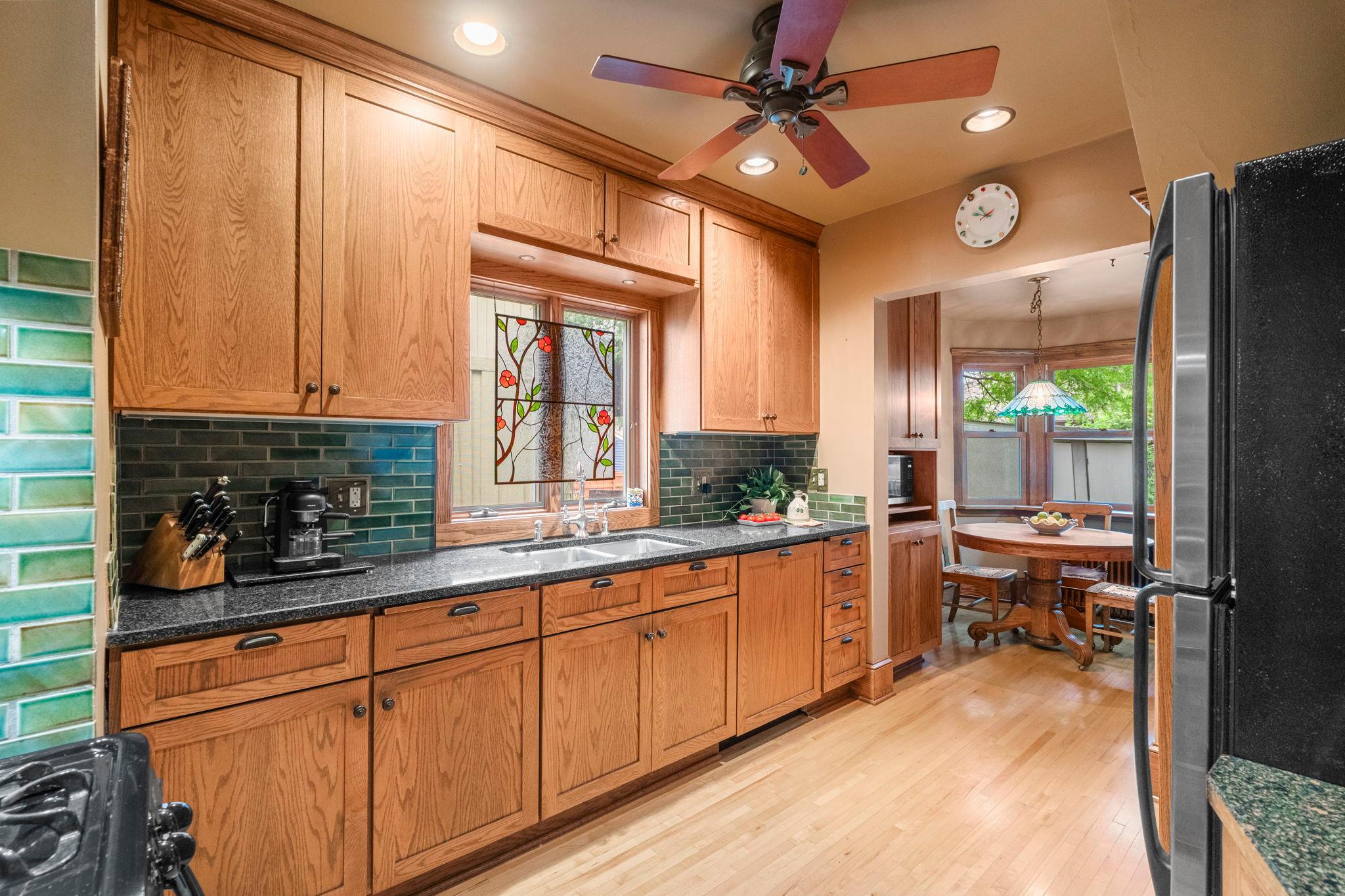 View of Residential at 3641 Dupont Avenue, Minneapolis MN 55409, Minneapolis (15 of 50) - Mike Wilen | Minnesota Team Real Estate