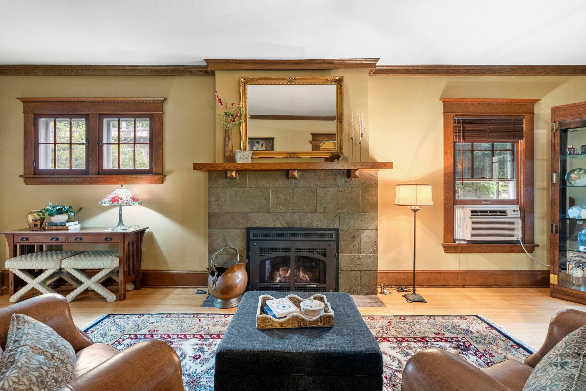 View of Residential at 3641 Dupont Avenue, Minneapolis MN 55409, Minneapolis (9 of 50) - Mike Wilen | Minnesota Team Real Estate
