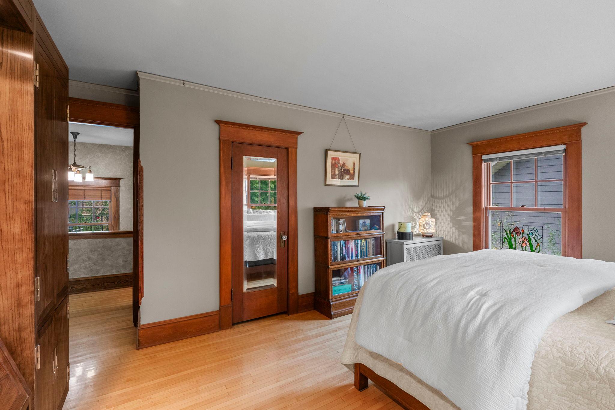 View of Residential at 3641 Dupont Avenue, Minneapolis MN 55409, Minneapolis (20 of 50) - Mike Wilen | Minnesota Team Real Estate