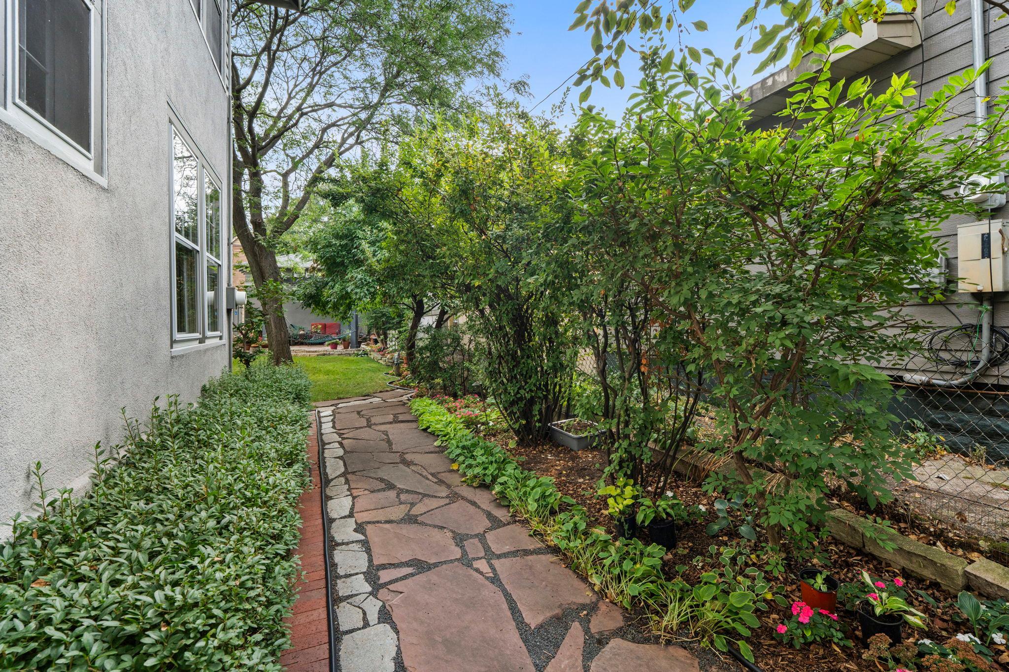 View of Residential at 3641 Dupont Avenue, Minneapolis MN 55409, Minneapolis (44 of 50) - Mike Wilen | Minnesota Team Real Estate