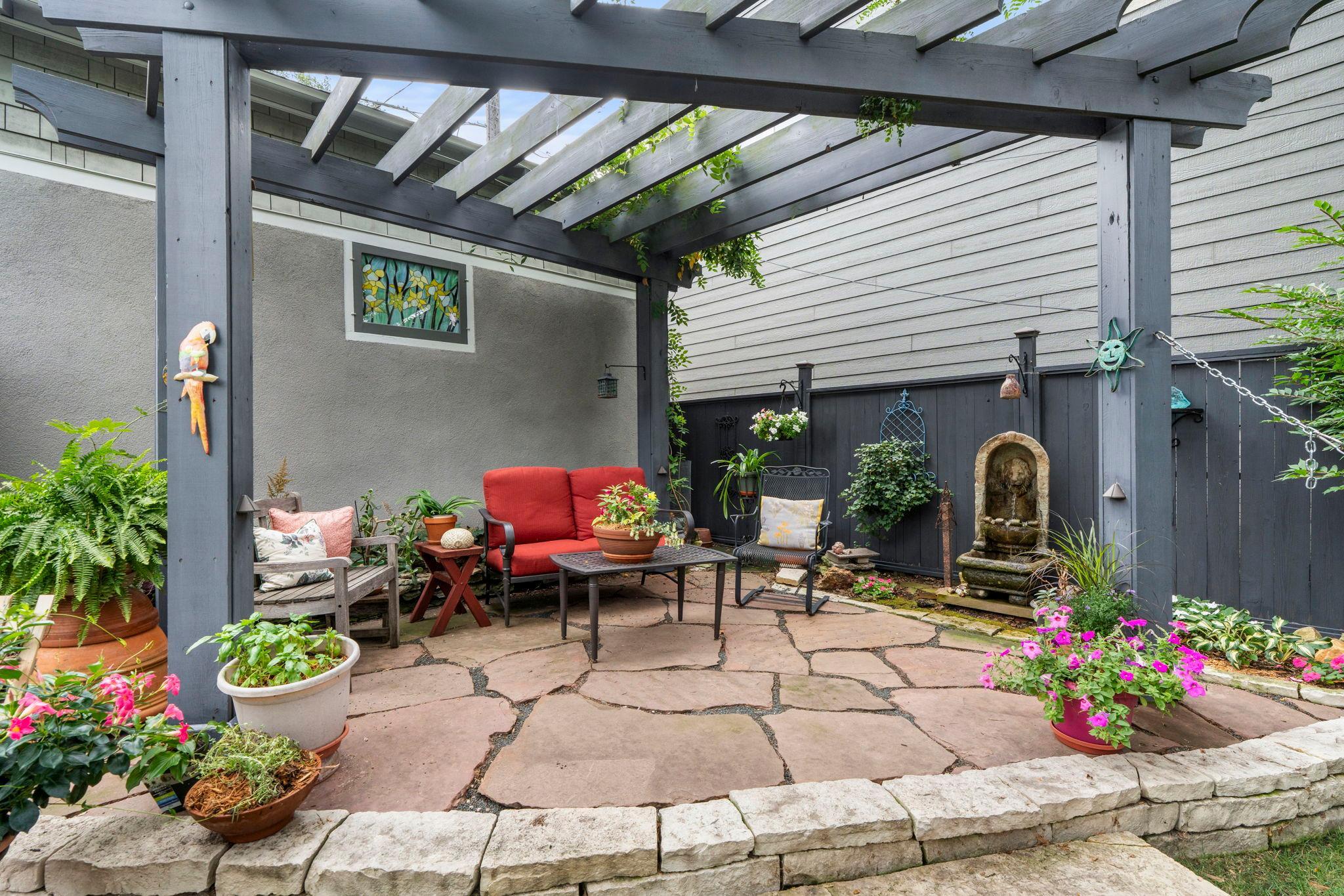View of Residential at 3641 Dupont Avenue, Minneapolis MN 55409, Minneapolis (37 of 50) - Mike Wilen | Minnesota Team Real Estate