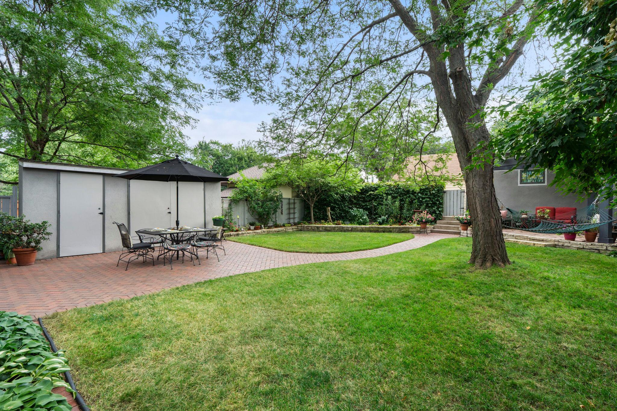 View of Residential at 3641 Dupont Avenue, Minneapolis MN 55409, Minneapolis (39 of 50) - Mike Wilen | Minnesota Team Real Estate