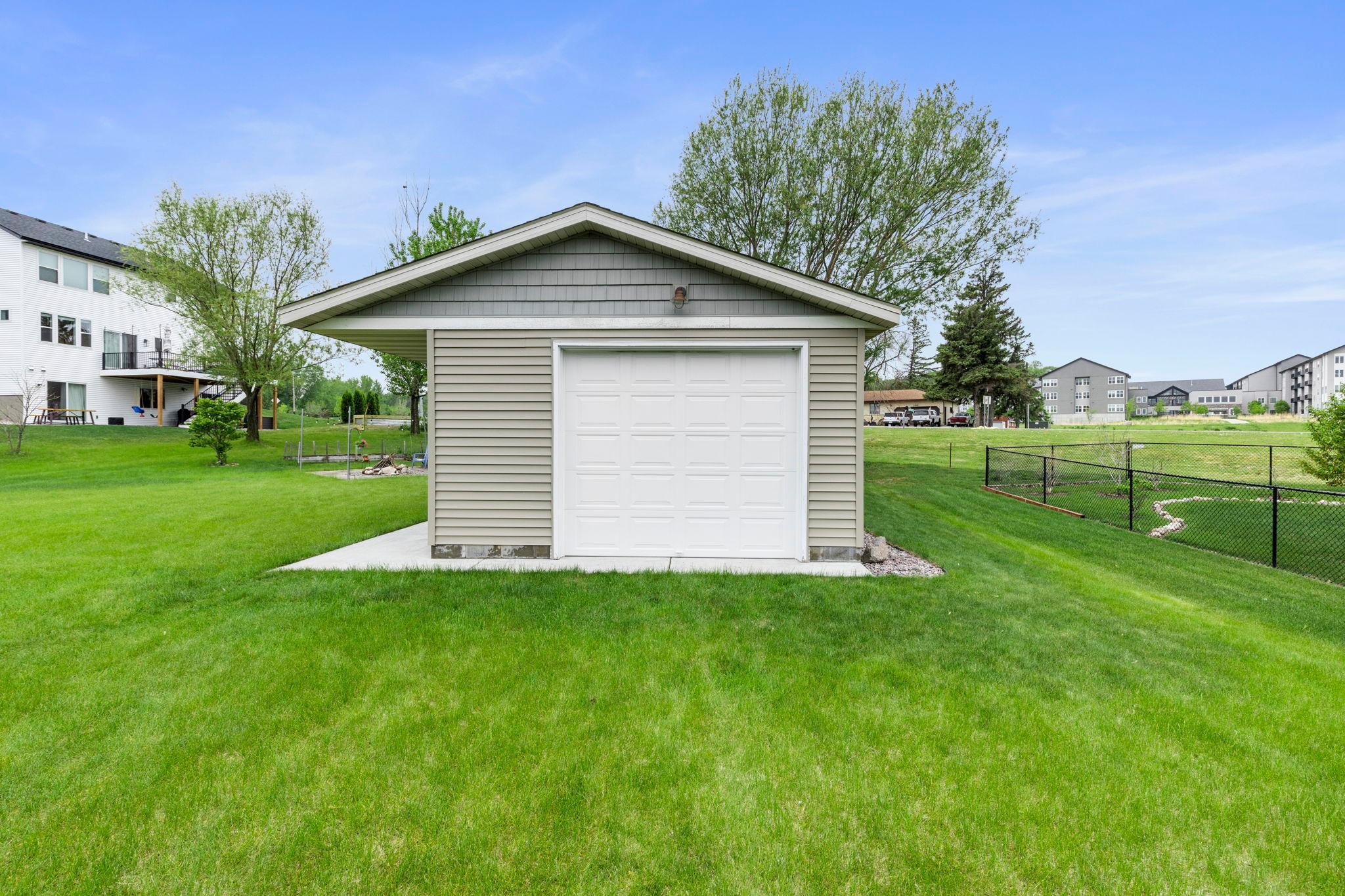 View of Residential at 1177 Danube Avenue, Shakopee MN 55379, Shakopee (55 of 72) - Mike Wilen | Minnesota Team Real Estate