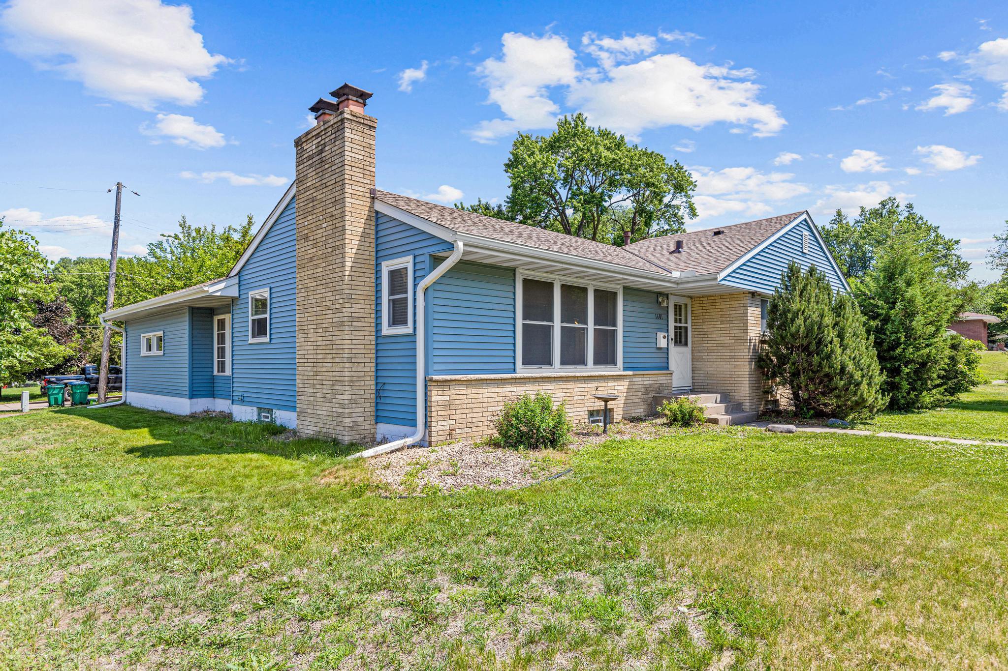 View of Residential at 1601 Princeton Avenue, Saint Louis Park MN 55416, Saint Louis Park (4 of 32) - Mike Wilen | Minnesota Team Real Estate