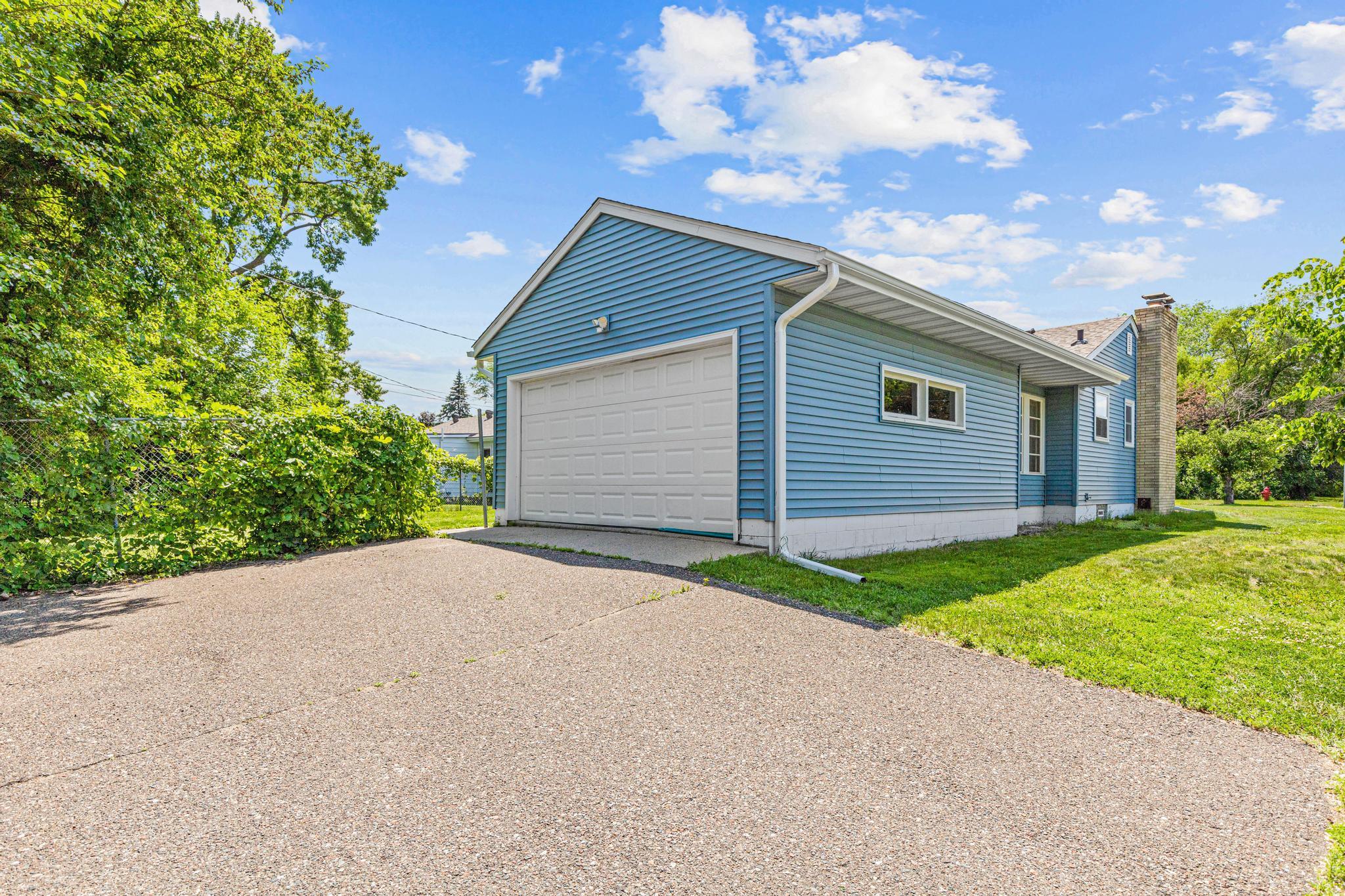 View of Residential at 1601 Princeton Avenue, Saint Louis Park MN 55416, Saint Louis Park (28 of 32) - Mike Wilen | Minnesota Team Real Estate