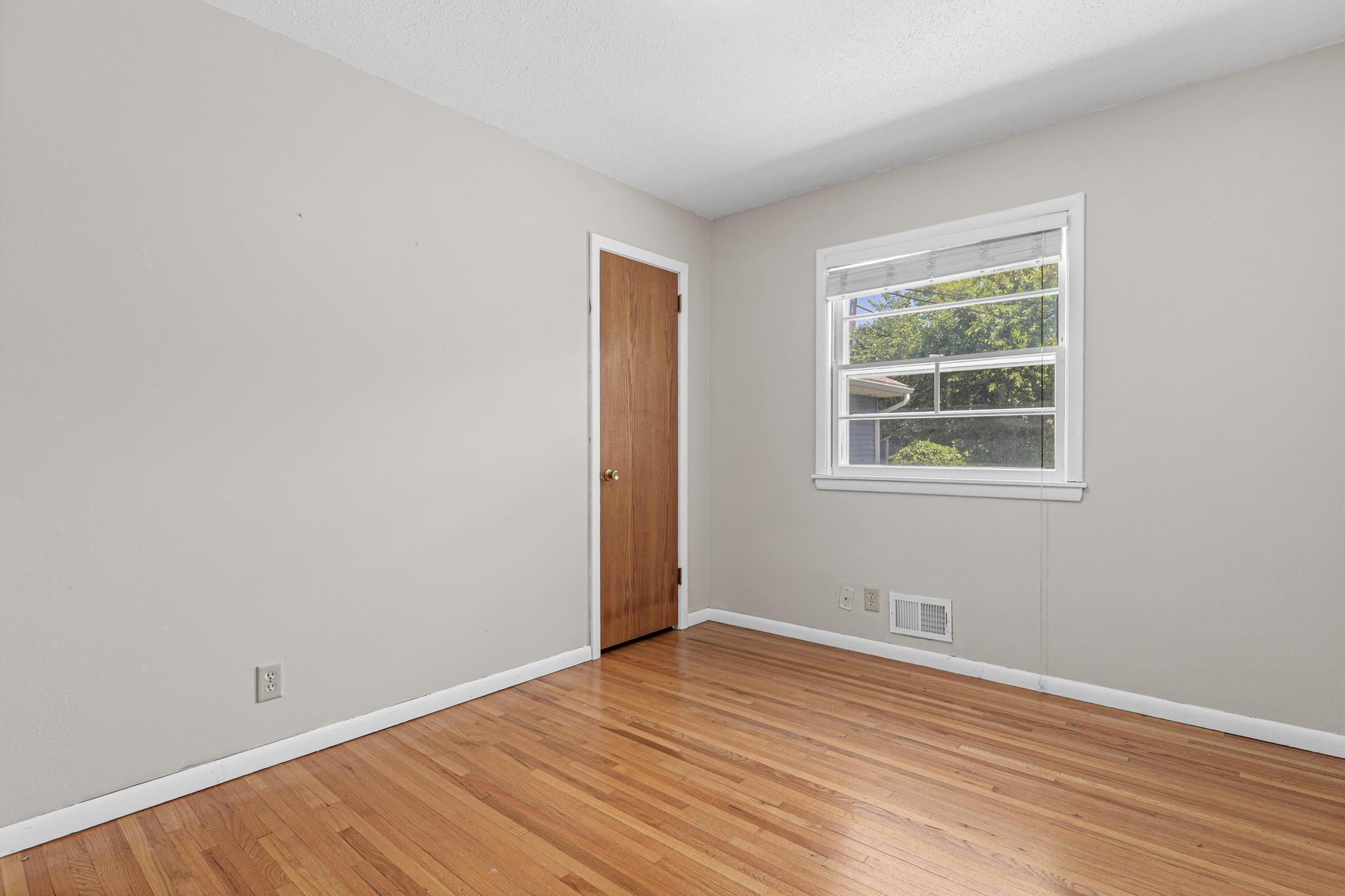 View of Residential at 1601 Princeton Avenue, Saint Louis Park MN 55416, Saint Louis Park (20 of 32) - Mike Wilen | Minnesota Team Real Estate