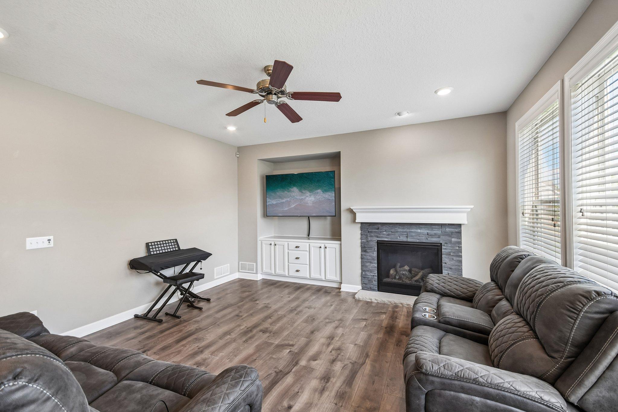 View of Residential at 9277 67th Street, Cottage Grove MN 55016, Cottage Grove (8 of 67) - Mike Wilen | Minnesota Team Real Estate