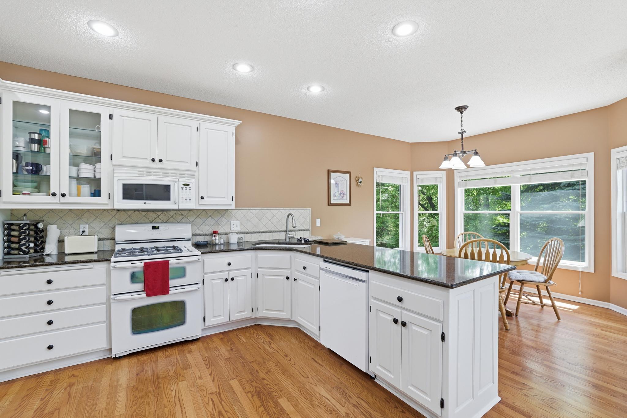 View of Residential at 1084 Tamberwood Court, Woodbury MN 55125, Woodbury (11 of 40) - Mike Wilen | Minnesota Team Real Estate