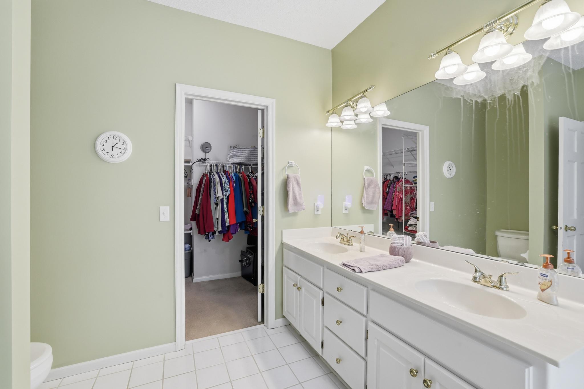 View of Residential at 1084 Tamberwood Court, Woodbury MN 55125, Woodbury (23 of 40) - Mike Wilen | Minnesota Team Real Estate