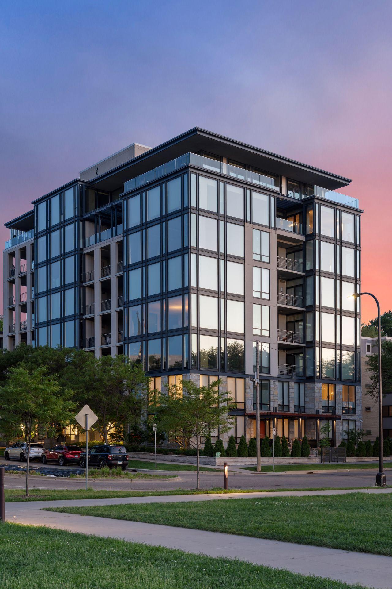 View of Residential at 301 Kenwood Parkway #302, Minneapolis MN 55403, Minneapolis (56 of 70) - Mike Wilen | Minnesota Team Real Estate
