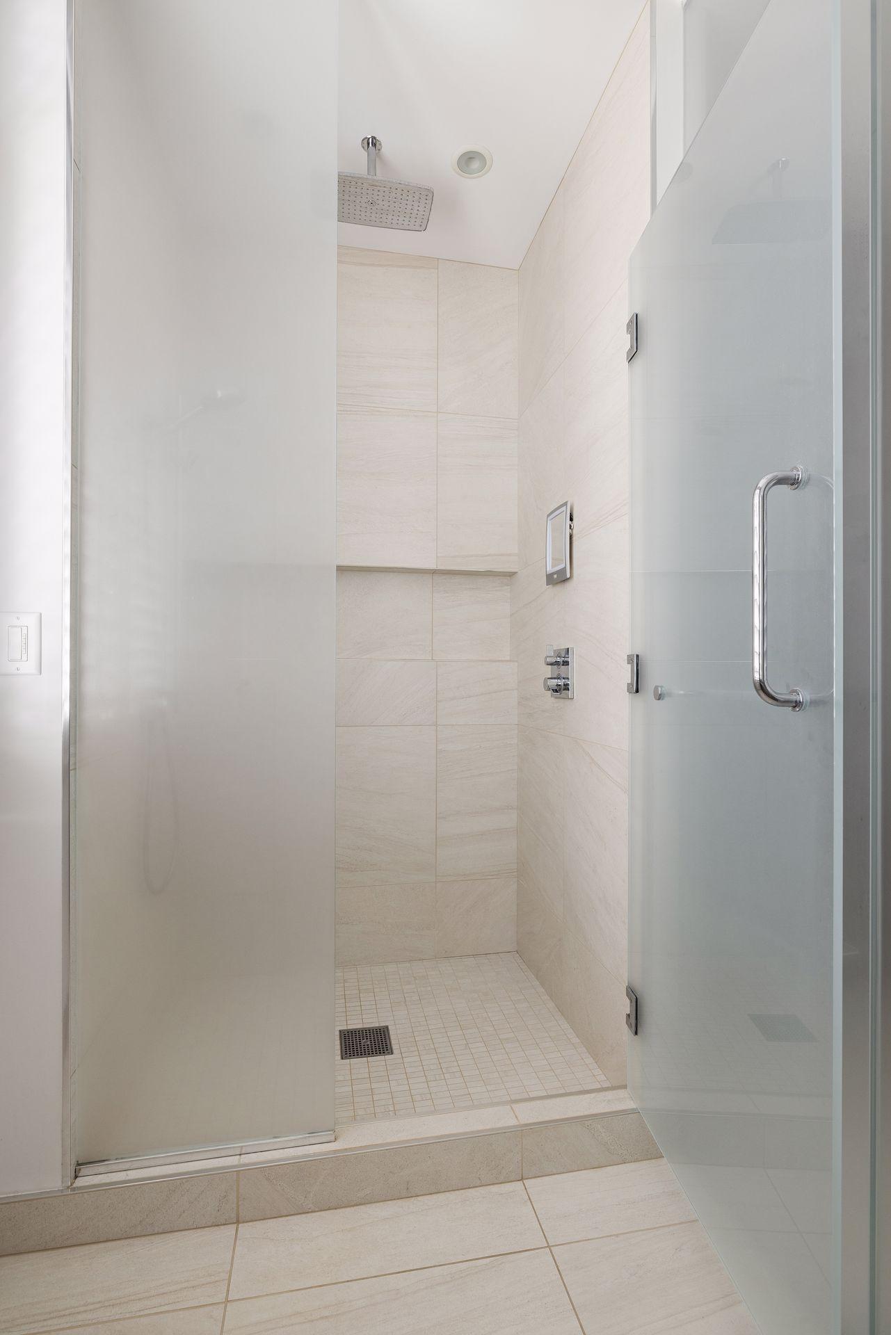 View of Residential at 301 Kenwood Parkway #302, Minneapolis MN 55403, Minneapolis (47 of 70) - Mike Wilen | Minnesota Team Real Estate