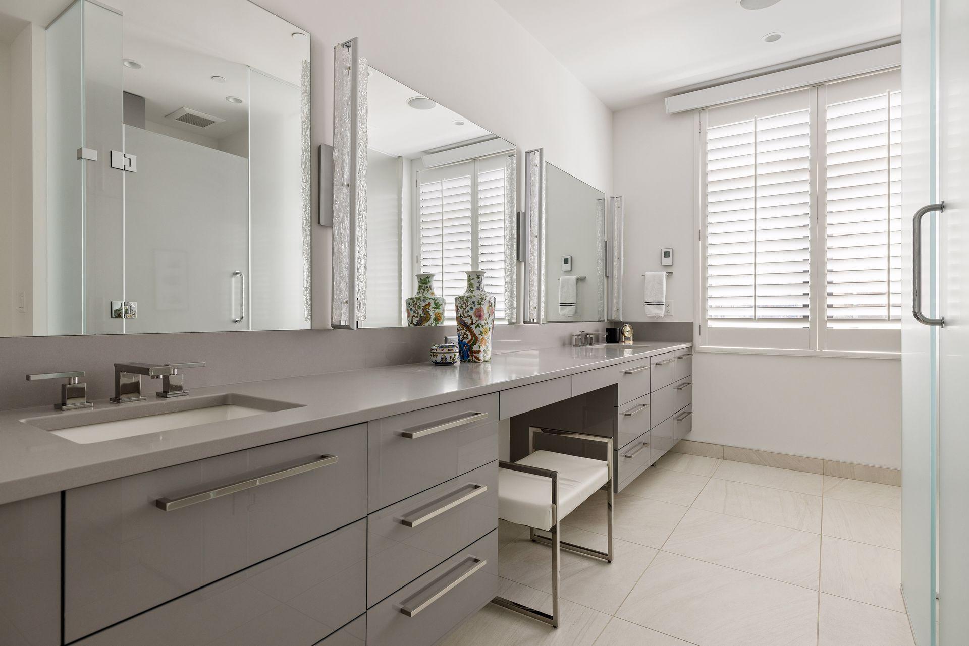 View of Residential at 301 Kenwood Parkway #302, Minneapolis MN 55403, Minneapolis (44 of 70) - Mike Wilen | Minnesota Team Real Estate