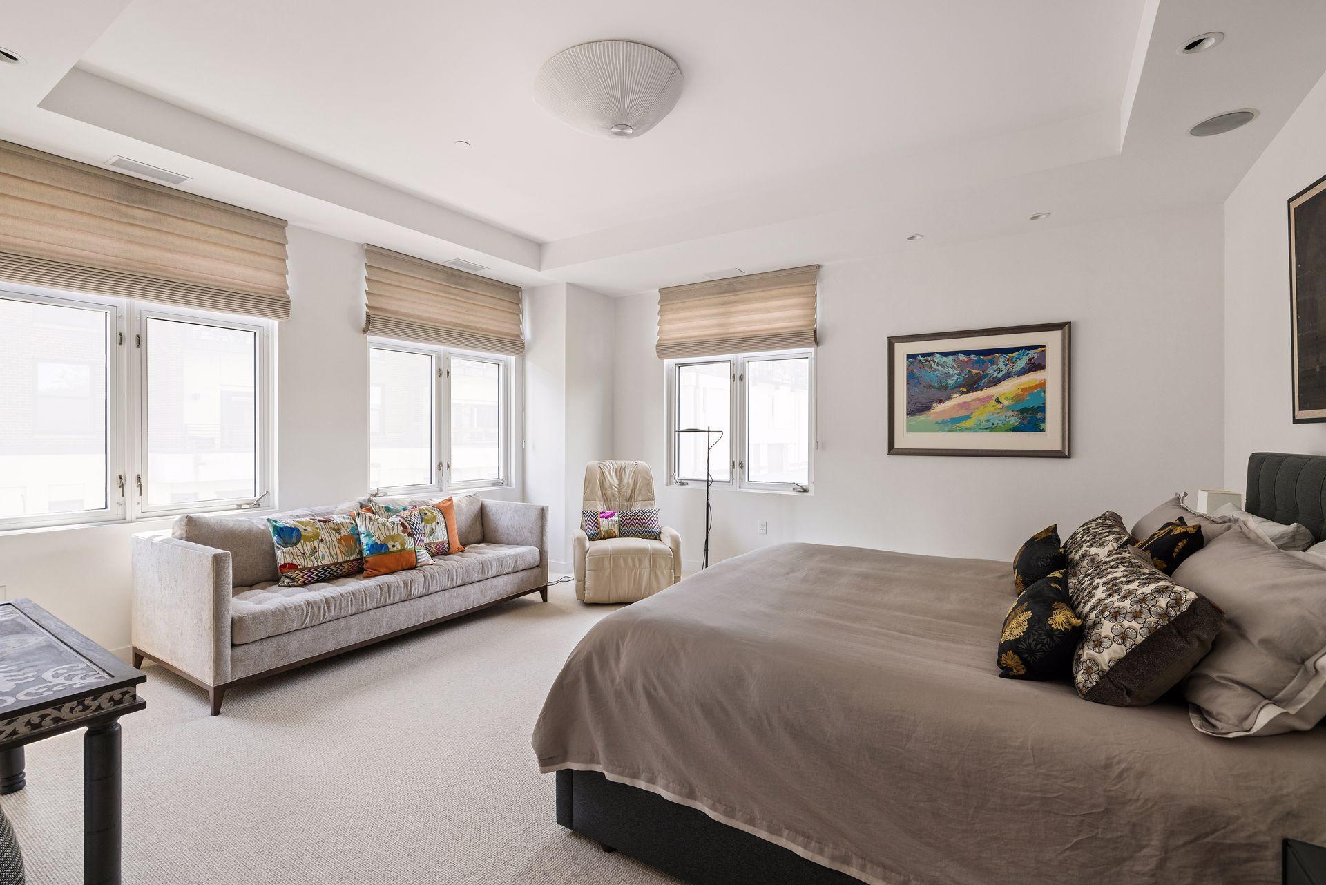 View of Residential at 301 Kenwood Parkway #302, Minneapolis MN 55403, Minneapolis (43 of 70) - Mike Wilen | Minnesota Team Real Estate