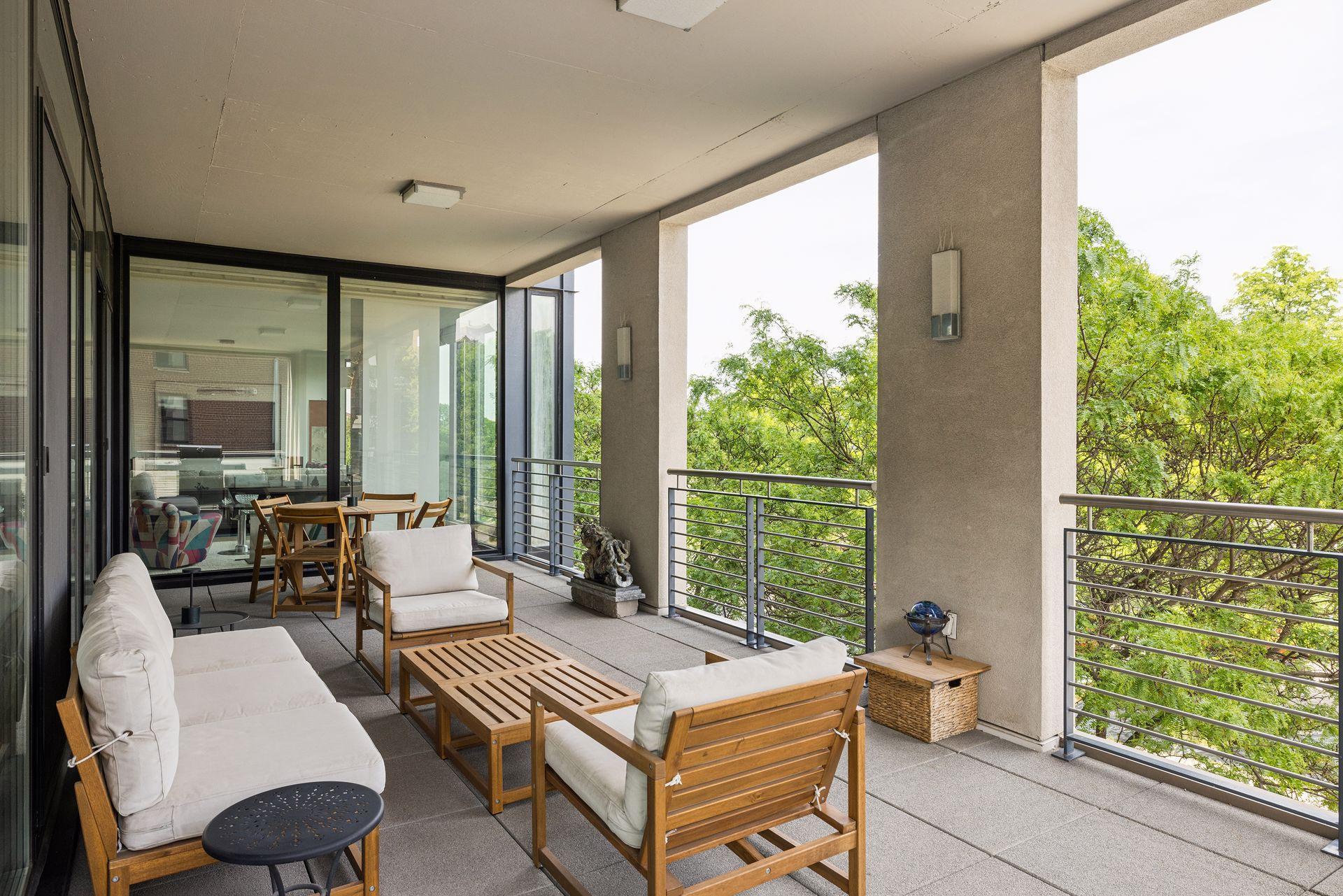 View of Residential at 301 Kenwood Parkway #302, Minneapolis MN 55403, Minneapolis (35 of 70) - Mike Wilen | Minnesota Team Real Estate