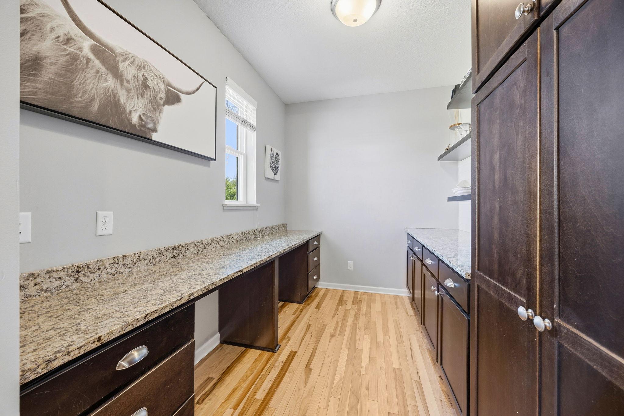 View of Residential at 1088 Rosemary Court, Chaska MN 55318, Chaska (12 of 36) - Mike Wilen | Minnesota Team Real Estate