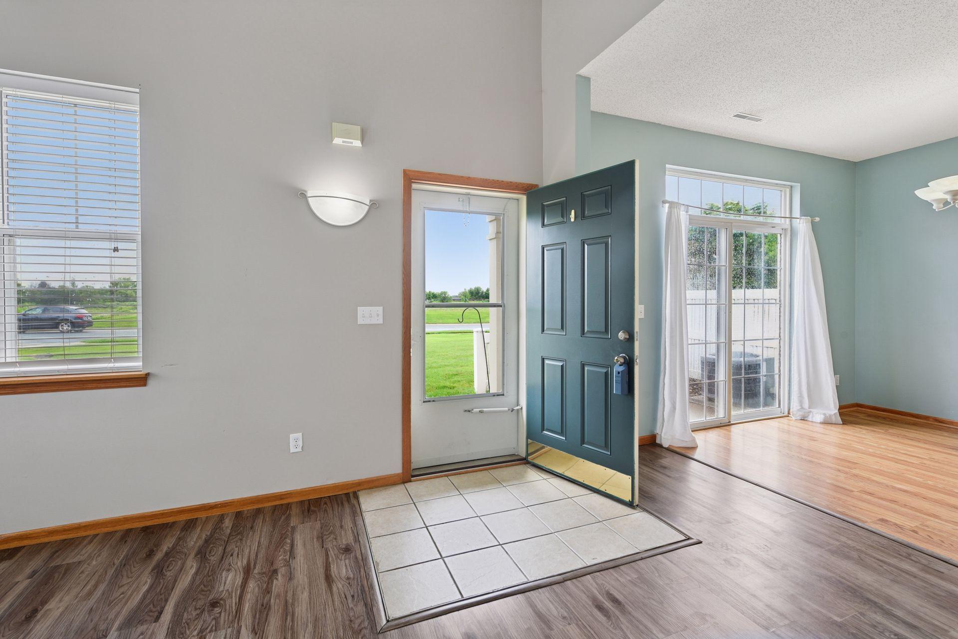 View of Residential at 820 Princeton Avenue, Shakopee MN 55379, Shakopee (4 of 23) - Mike Wilen | Minnesota Team Real Estate