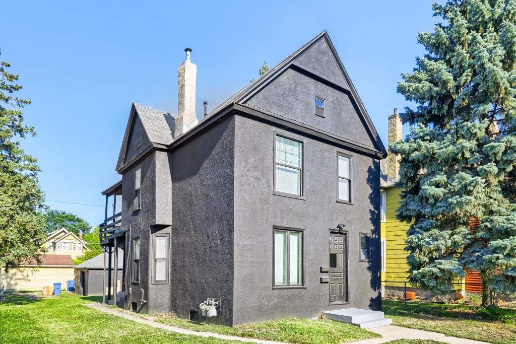 View of Residential Income at 2631 Girard Avenue, Minneapolis MN 55411, Minneapolis (2 of 24) - Mike Wilen | Minnesota Team Real Estate