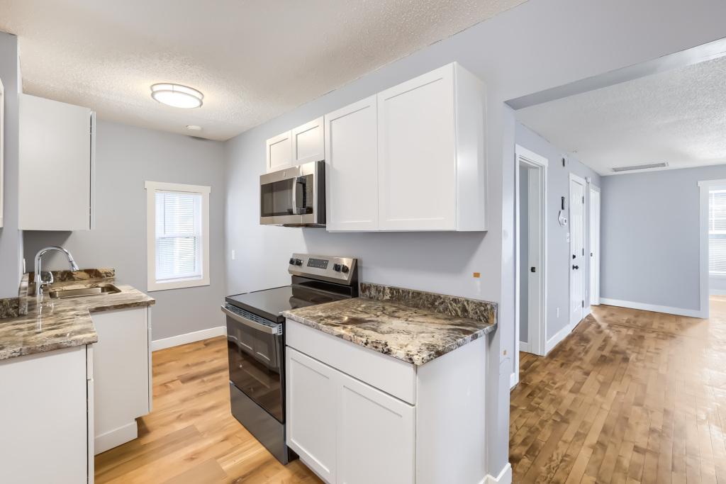 View of Residential Income at 2631 Girard Avenue, Minneapolis MN 55411, Minneapolis (16 of 24) - Mike Wilen | Minnesota Team Real Estate