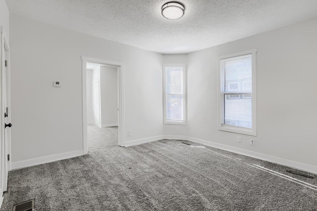 View of Residential Income at 2631 Girard Avenue, Minneapolis MN 55411, Minneapolis (11 of 24) - Mike Wilen | Minnesota Team Real Estate