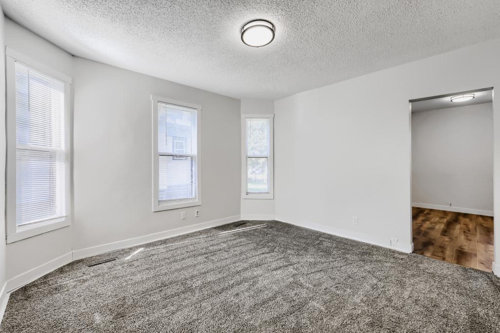 View of Residential Income at 2631 Girard Avenue, Minneapolis MN 55411, Minneapolis (10 of 24) - Mike Wilen | Minnesota Team Real Estate