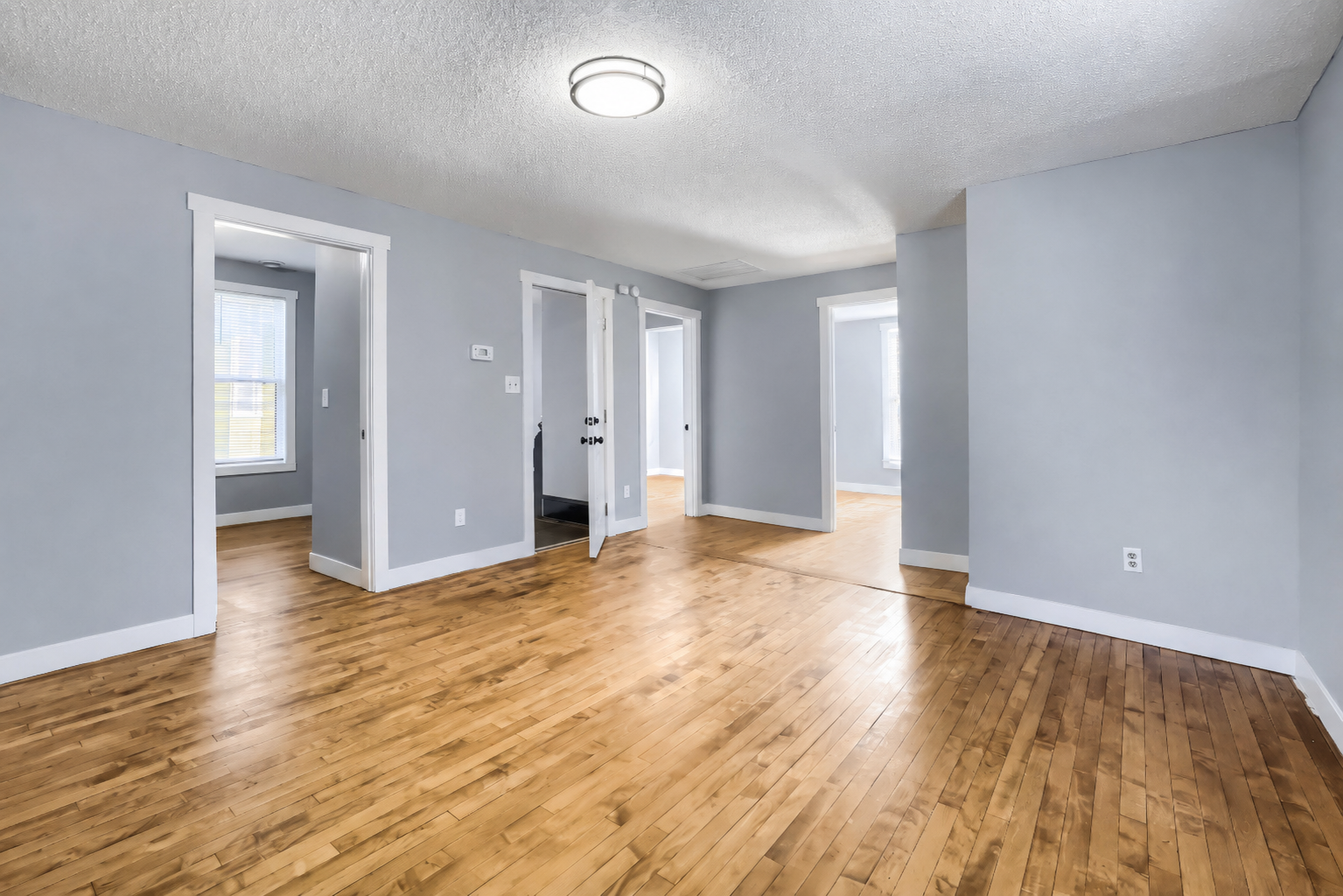 View of Residential Income at 2631 Girard Avenue, Minneapolis MN 55411, Minneapolis (5 of 24) - Mike Wilen | Minnesota Team Real Estate