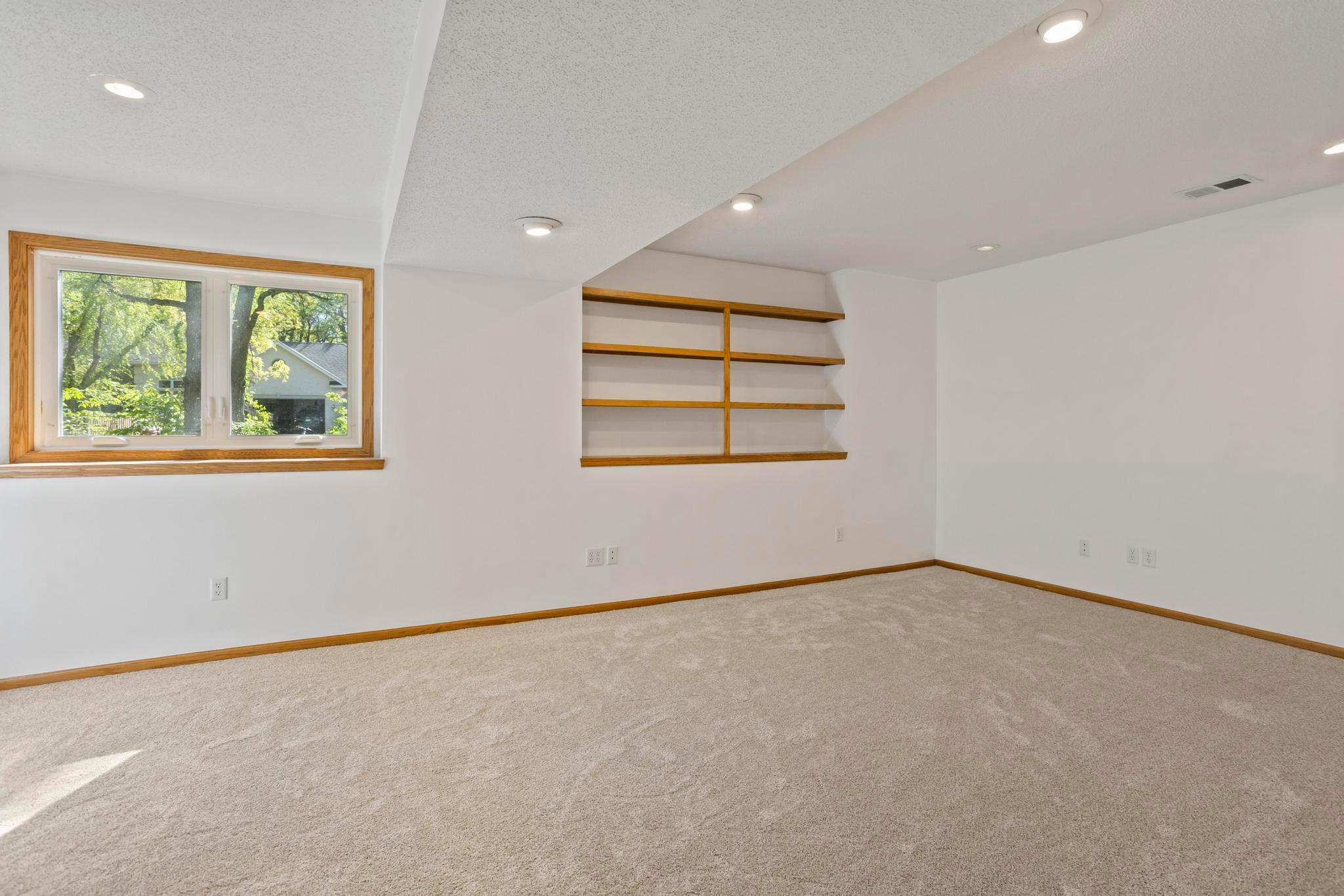 View of Residential at 12827 Dover Court, Apple Valley MN 55124, Apple Valley (30 of 53) - Mike Wilen | Minnesota Team Real Estate