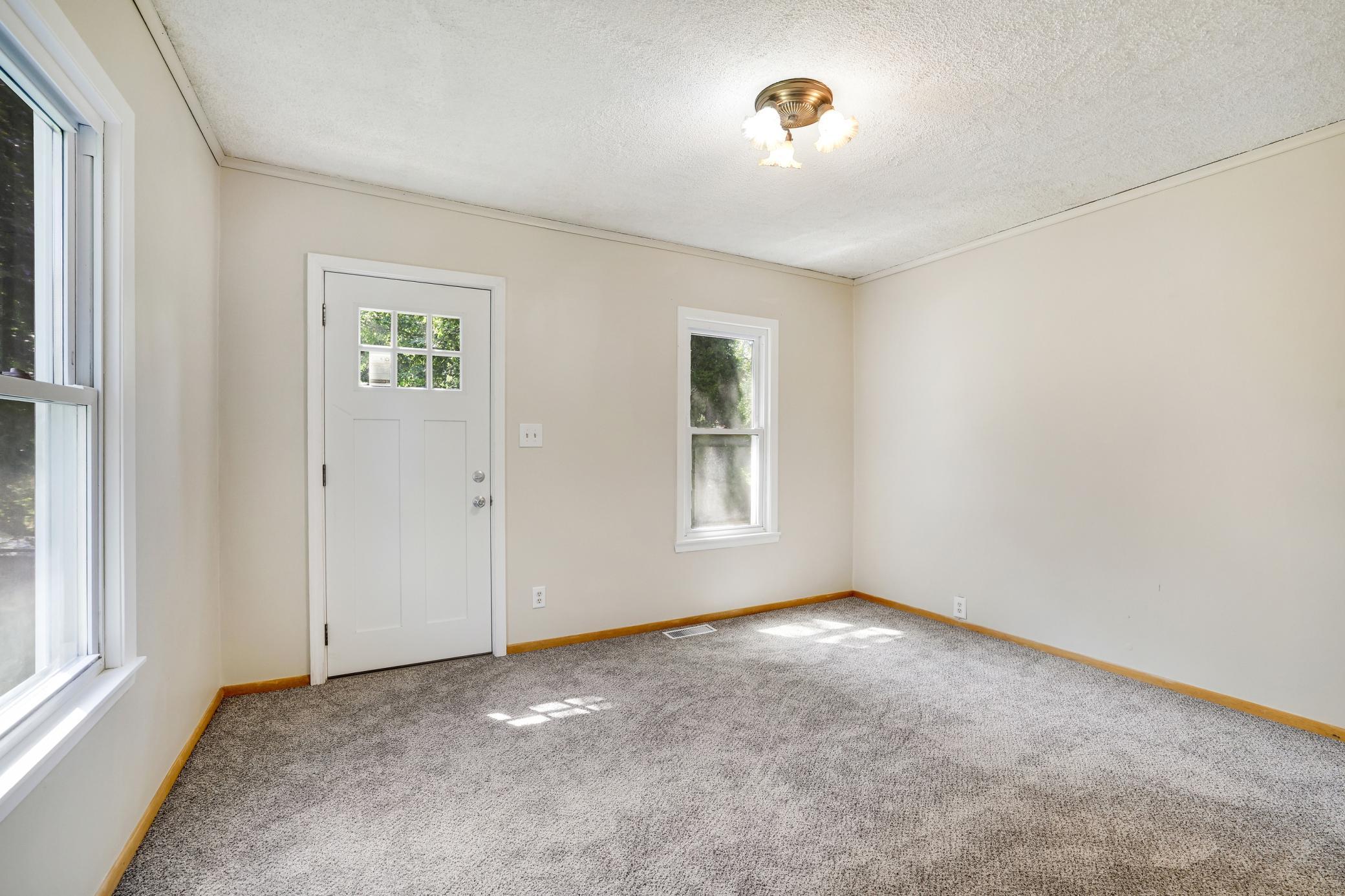 View of Residential at 1619 Reaney Avenue, Saint Paul MN 55106, Saint Paul (4 of 23) - Mike Wilen | Minnesota Team Real Estate